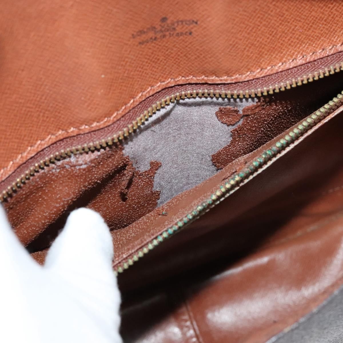 Louis Vuitton LOUIS VUITTON Monogram Saint Cloud GM Shoulder Bag M51242 Size ONE SIZE - 11 Thumbnail