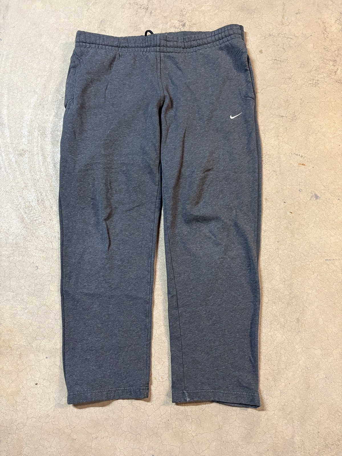 Nike Vintage 00’s Nike Y2K Gray Sweatpants Size Medium Size US 32 / EU 48 - 1 Thumbnail