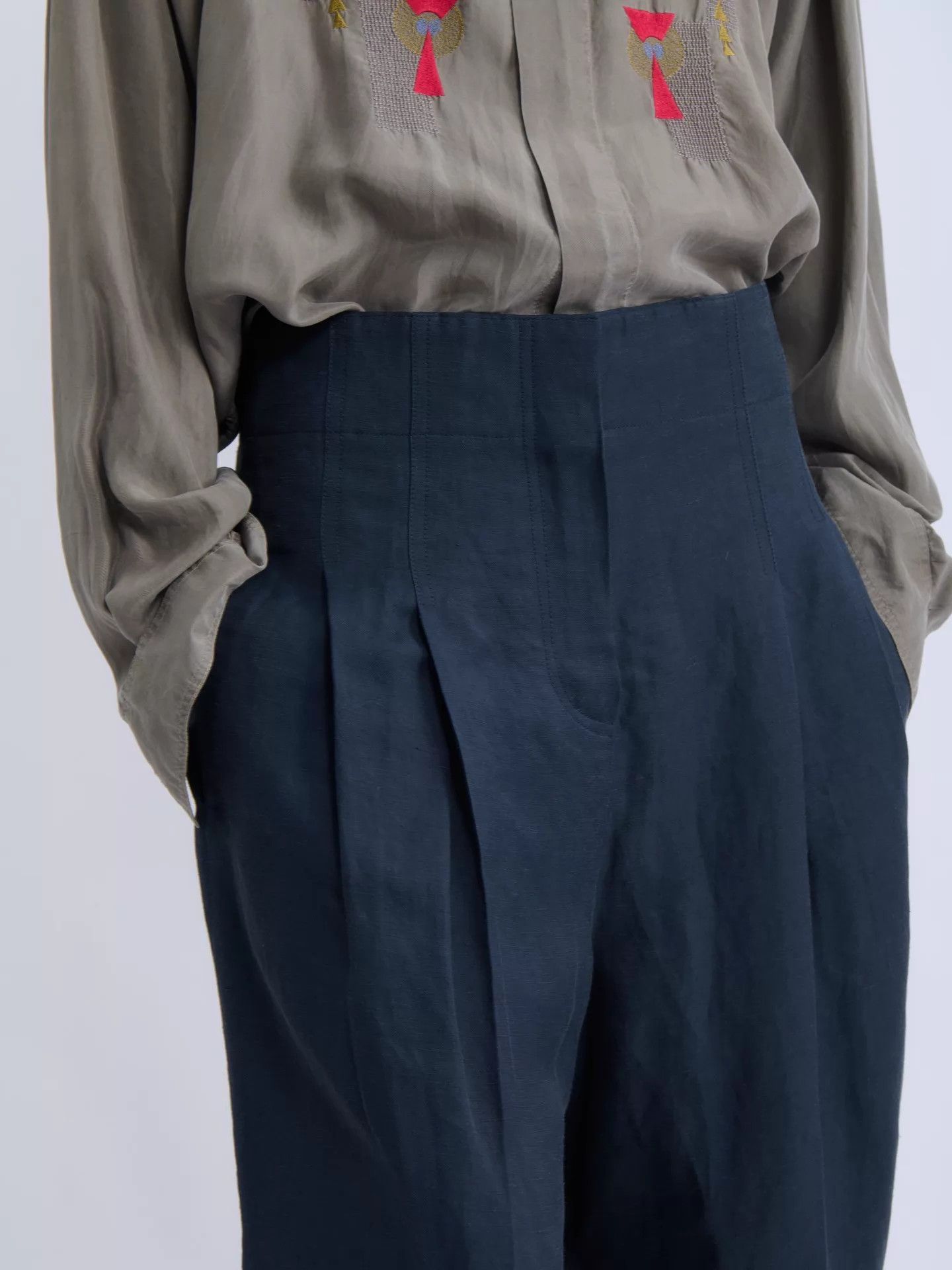 Celine CELINE by Phobe Philo Navy Linen Wide-Leg Pleated Trousers Size 26" / US 2 / IT 38 - 6 Thumbnail