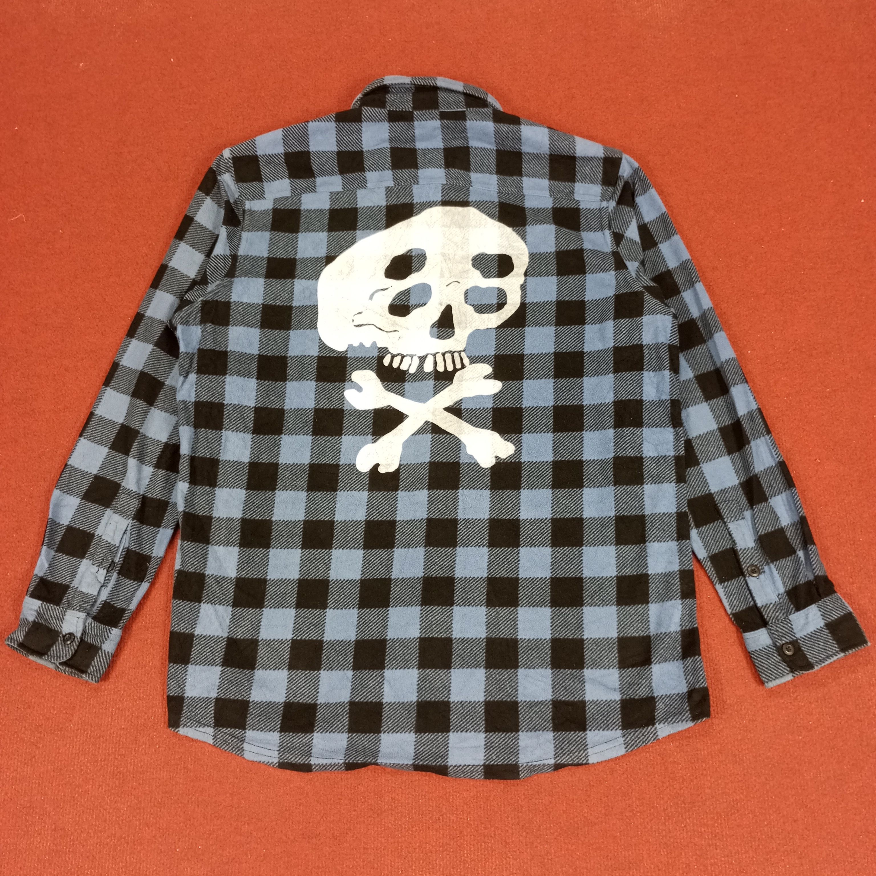 Japanese Brand × Uniqlo × Vintage Uniqlo Streetwear Style Custom Skulls Art Shirt Size US XL / EU 56 / 4 - 1 Thumbnail