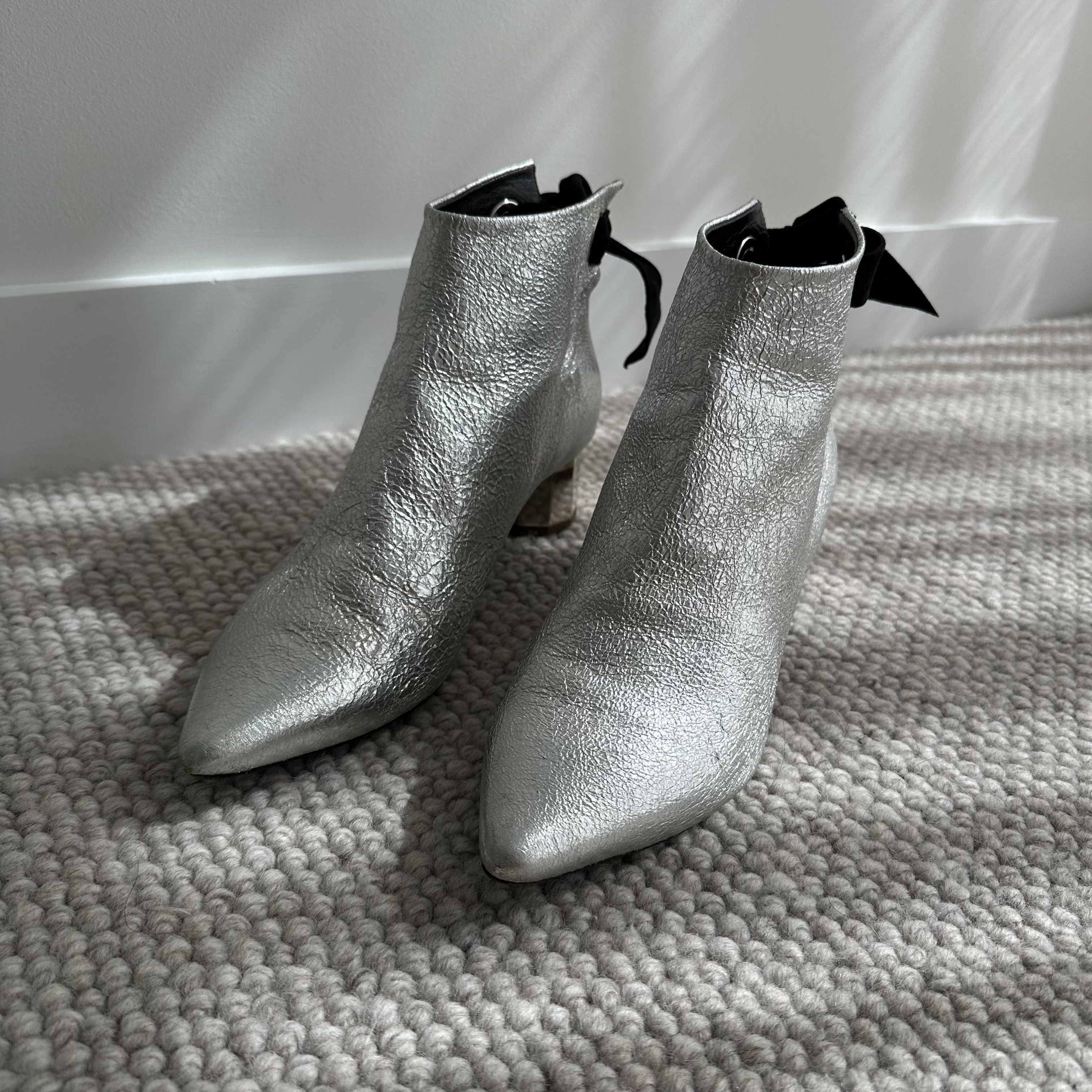 Proenza Schouler Proenza Schouler Spectra Silver Metallic Booties Size US 6.5 / IT 36.5 - 4 Thumbnail