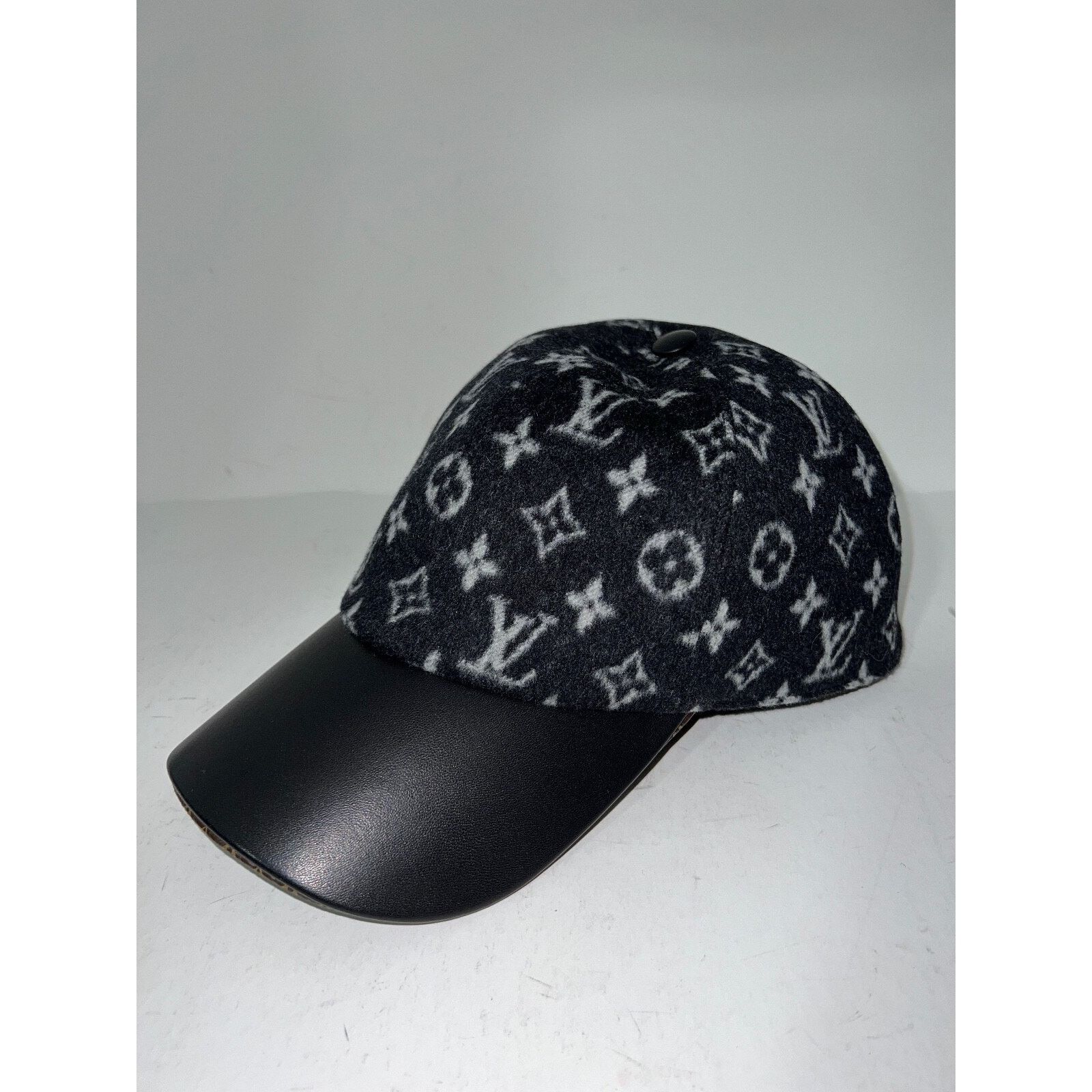 Louis Vuitton Louis Vuitton Wool Monogram LV Logo Sun Baseball Hat L Size ONE SIZE - 3 Thumbnail