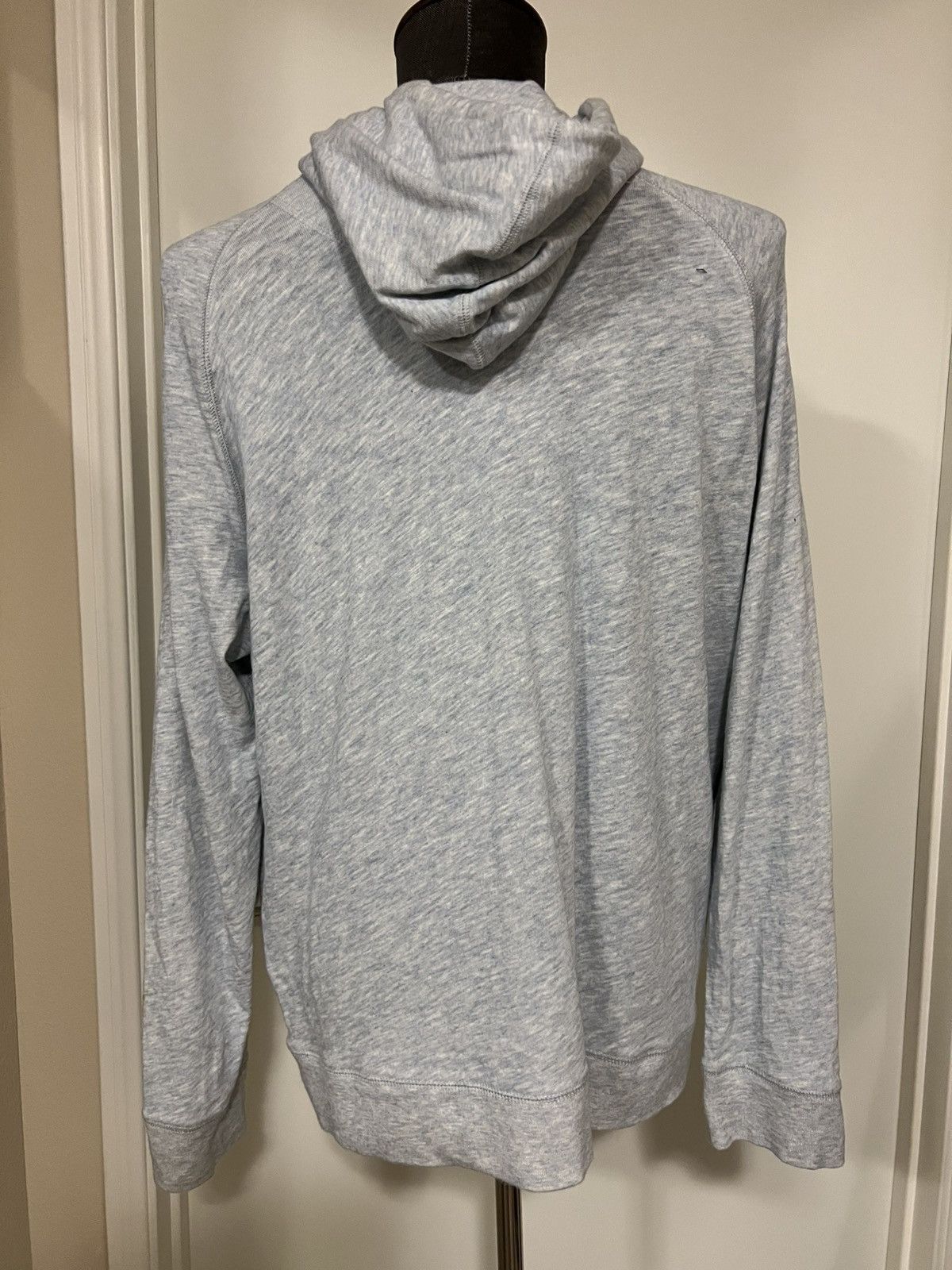 Vince Vince Mens blue pullover hoodie Size US L / EU 52-54 / 3 - 4 Thumbnail