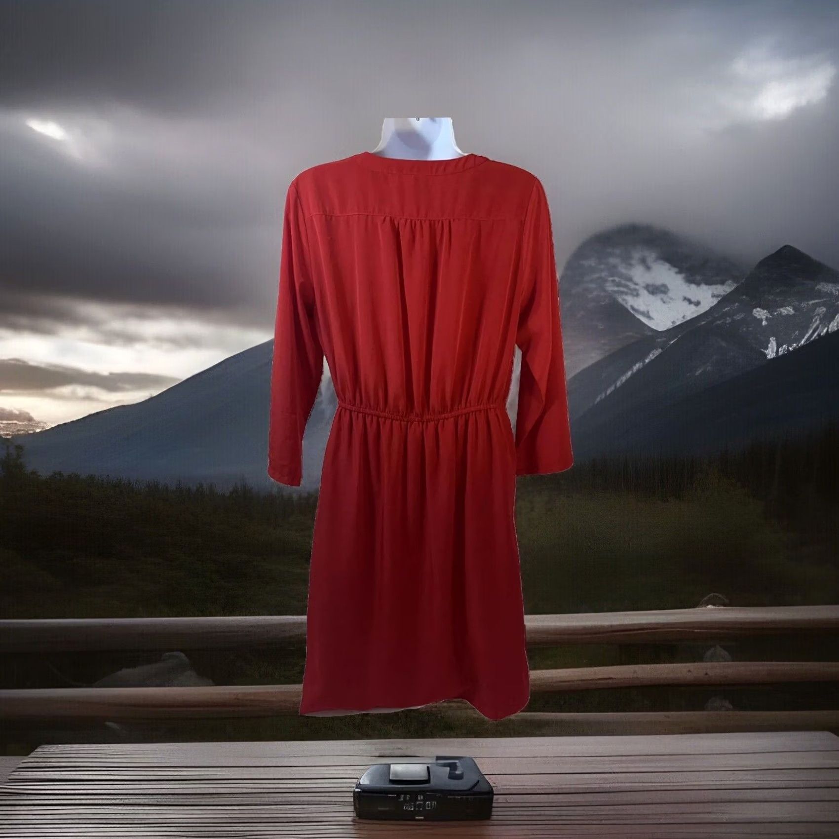 Old Navy Old Navy Dress Women Medium Red Lined V Neck Button Up 3/4 Sleeves Elastic Waist Knee Length Dress Size M / US 6-8 / IT 42-44 - 4 Thumbnail