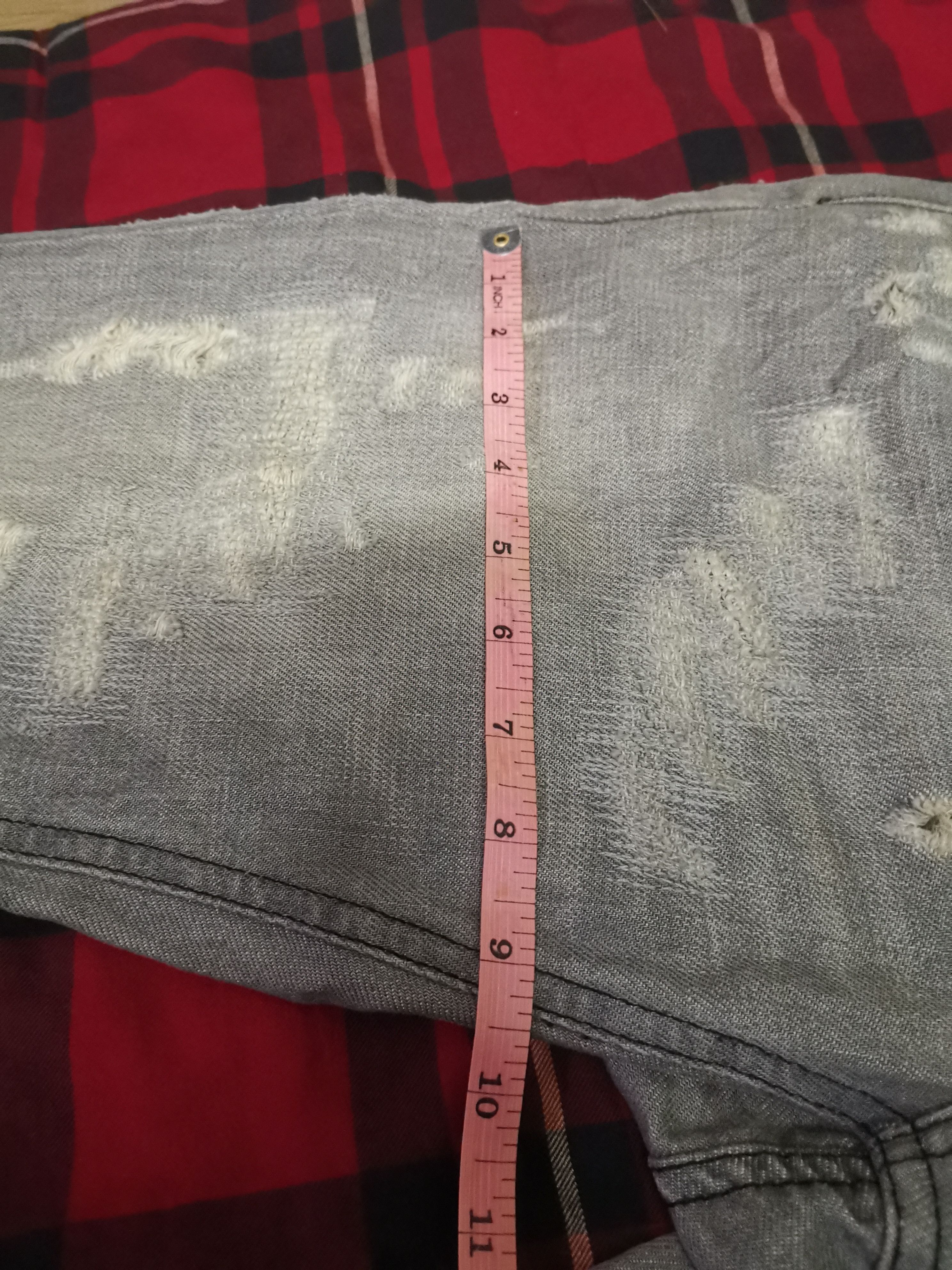 Dolce & Gabbana 💥Rare💥 Dolce & Gabbana Distressed Denim Size US 31 - 23 Thumbnail