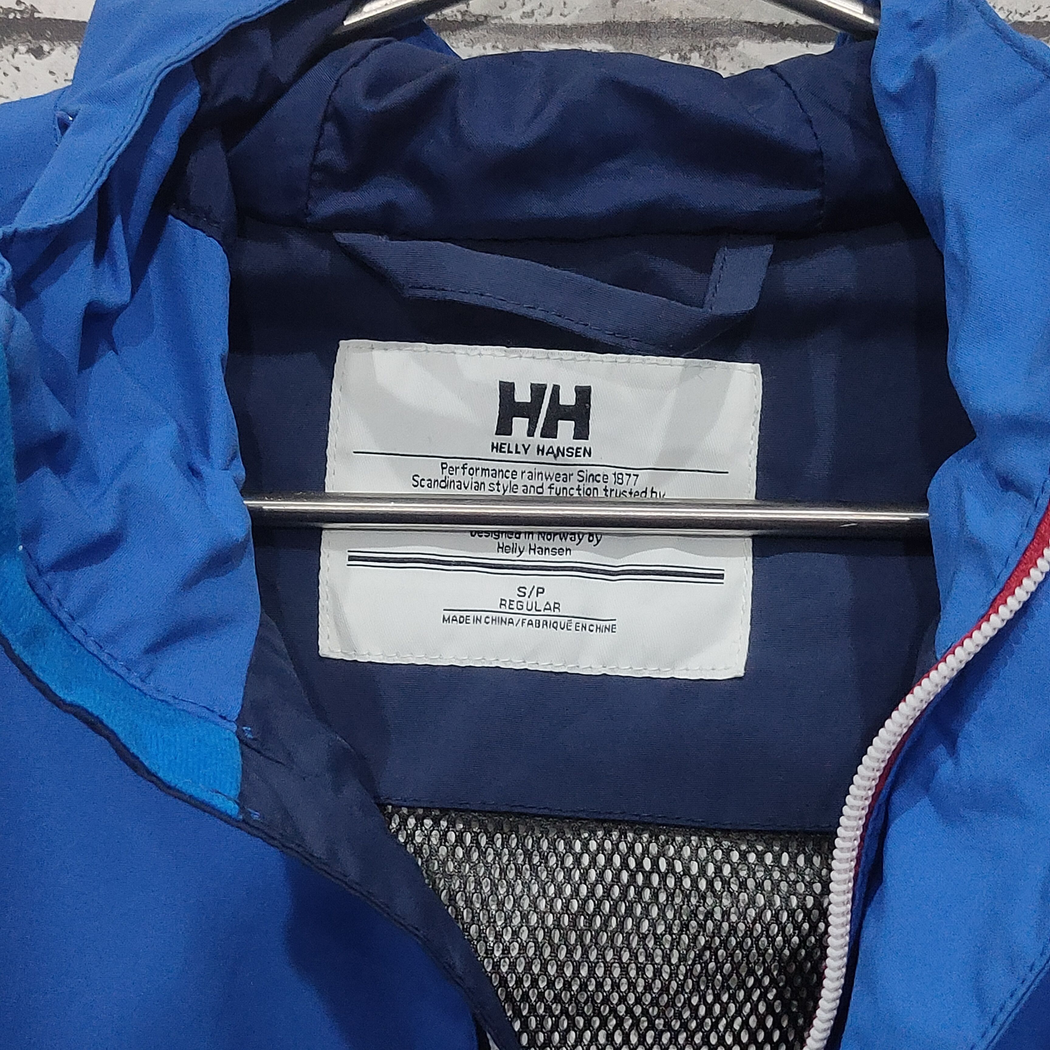 Helly Hansen 🔥National Geographifc outdoor hoodie jacket Size US S / EU 44-46 / 1 - 3 Thumbnail