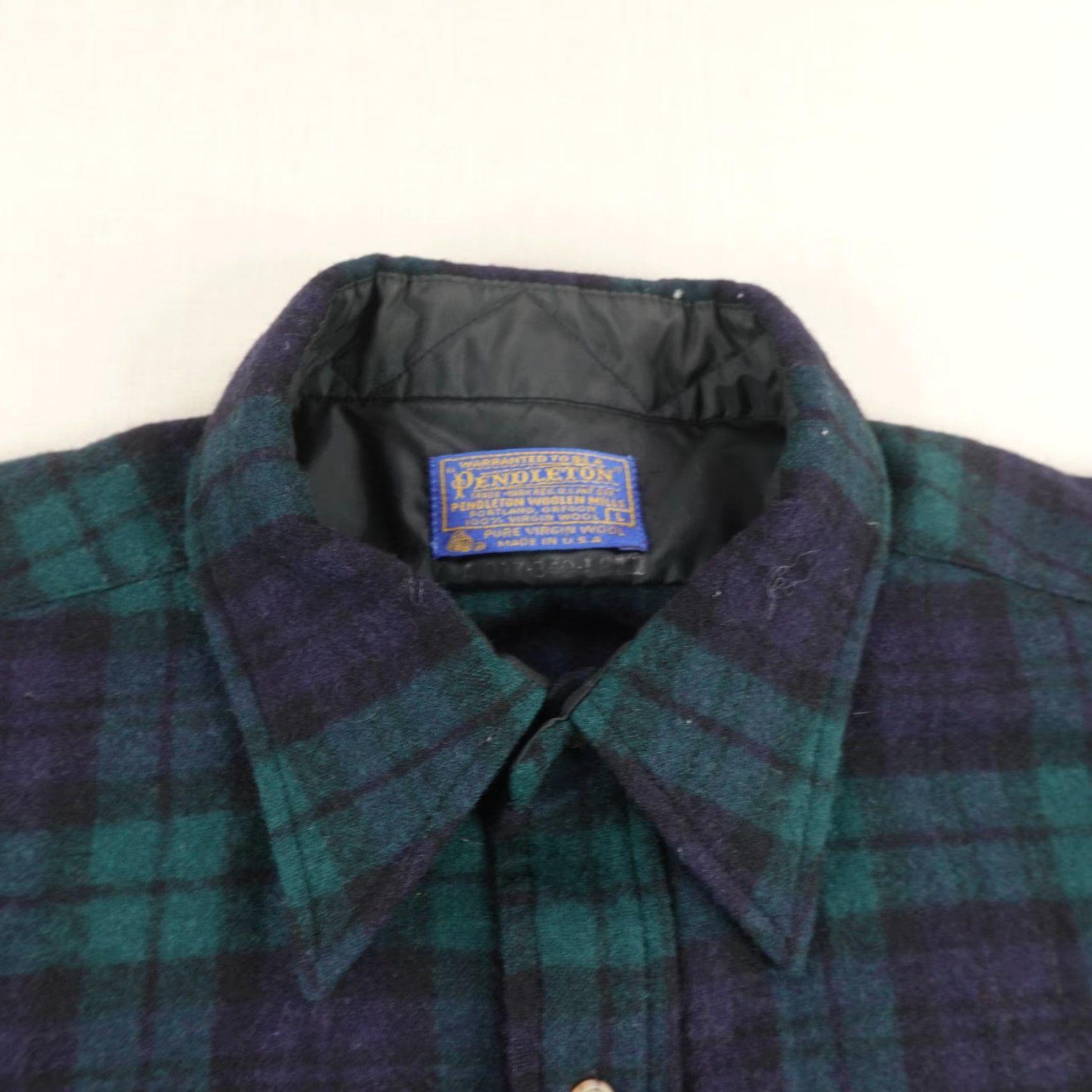 Pendleton VINTAGE Pendleton Lodge Shirt Men Large Flannel Wool Plaid Black Watch Tartan 90s Outdoor Size US L / EU 52-54 / 3 - 2 Thumbnail