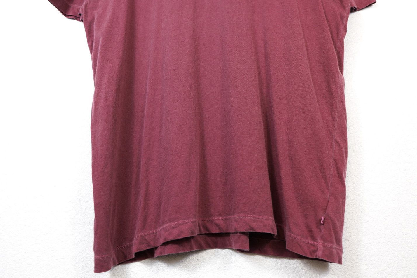 James Perse James Perse Washed Burgundy V-neck Tee T-shirt Size US XL / EU 56 / 4 - 3 Thumbnail