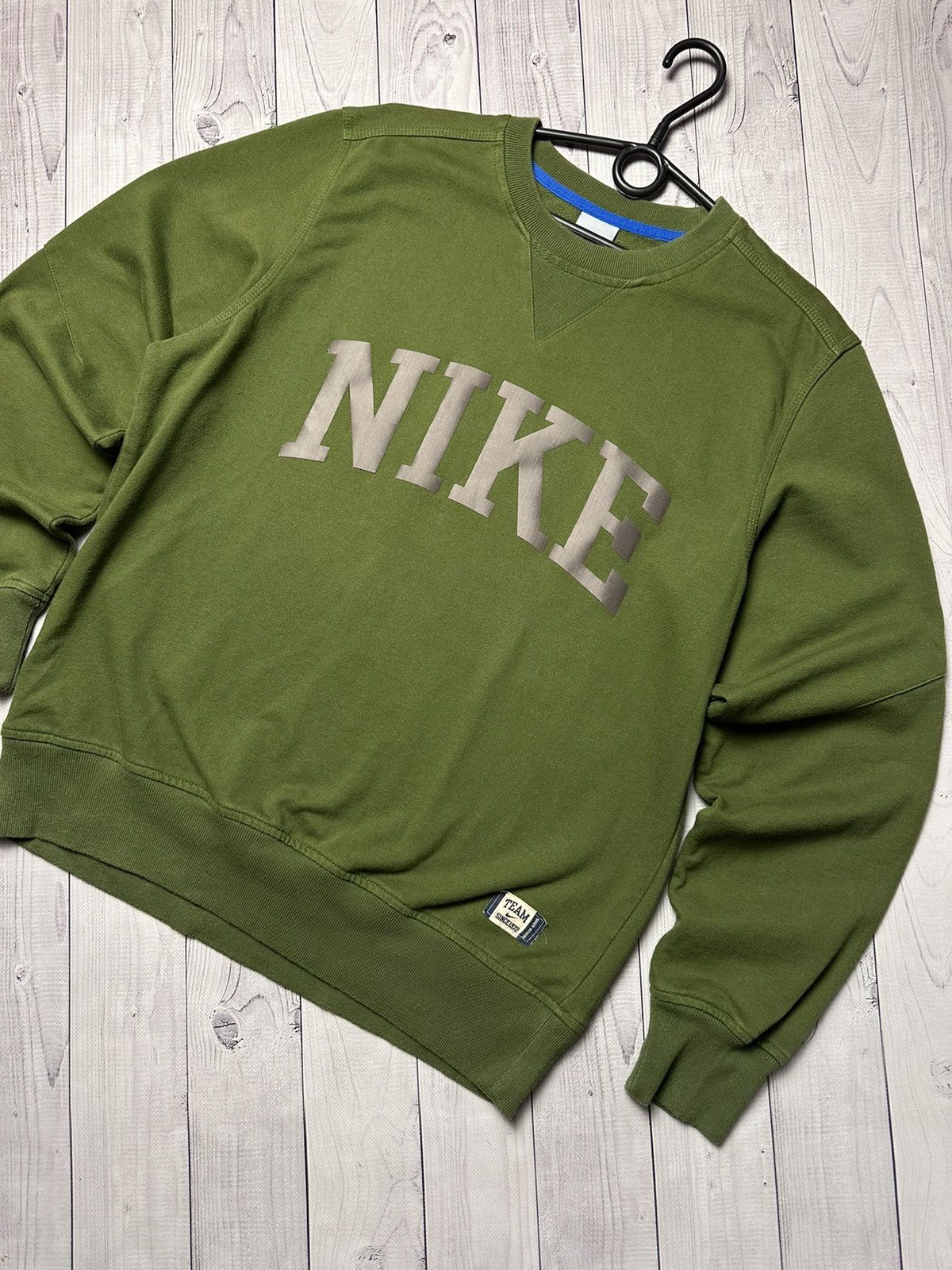 Nike × Vintage Vintage nike sweatshirt big logo olive green size M Size US M / EU 48-50 / 2 - 2 Thumbnail
