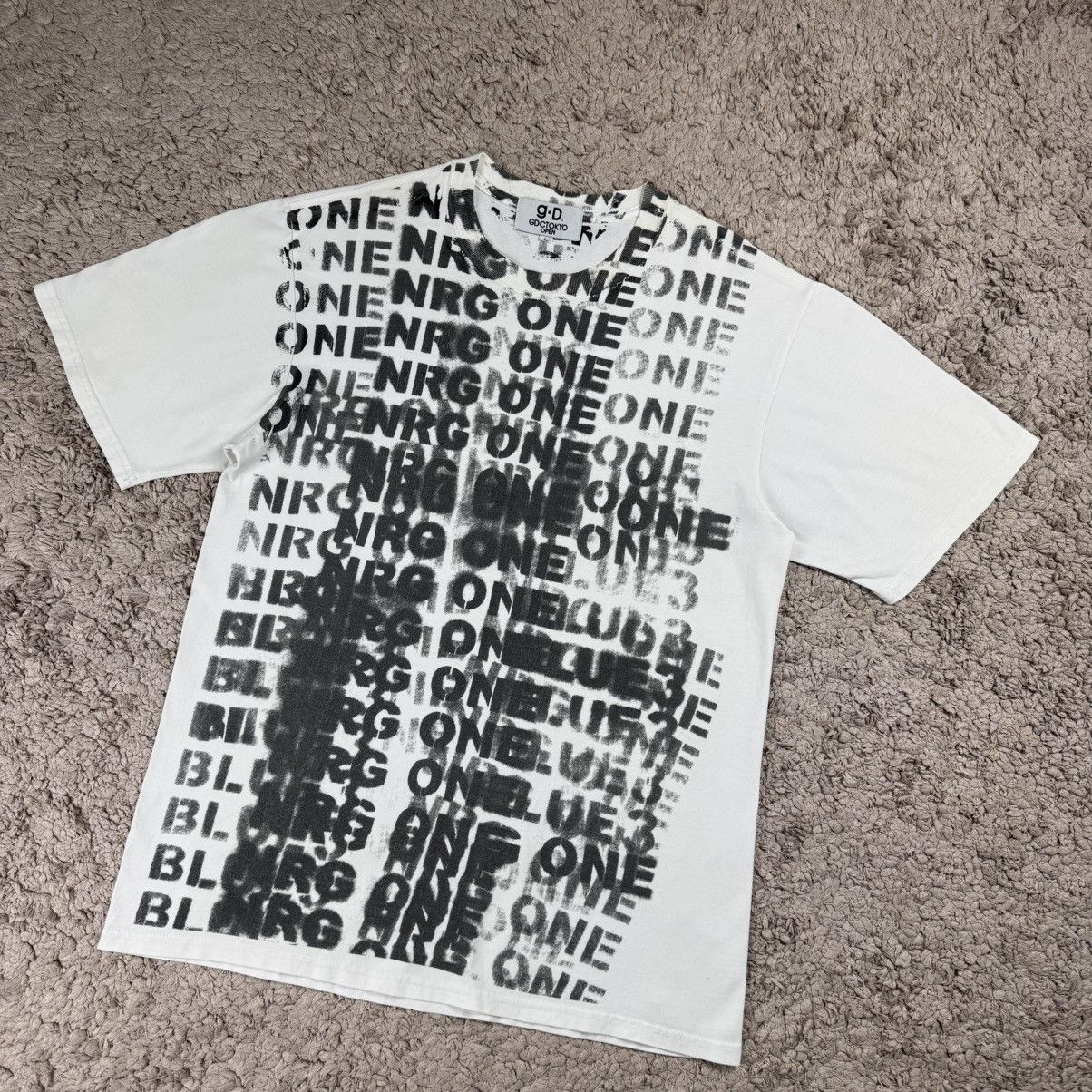 Japanese Brand Vintage Japan GDC Tokyo Handprint T-shirt Size US L / EU 52-54 / 3 - 4 Thumbnail