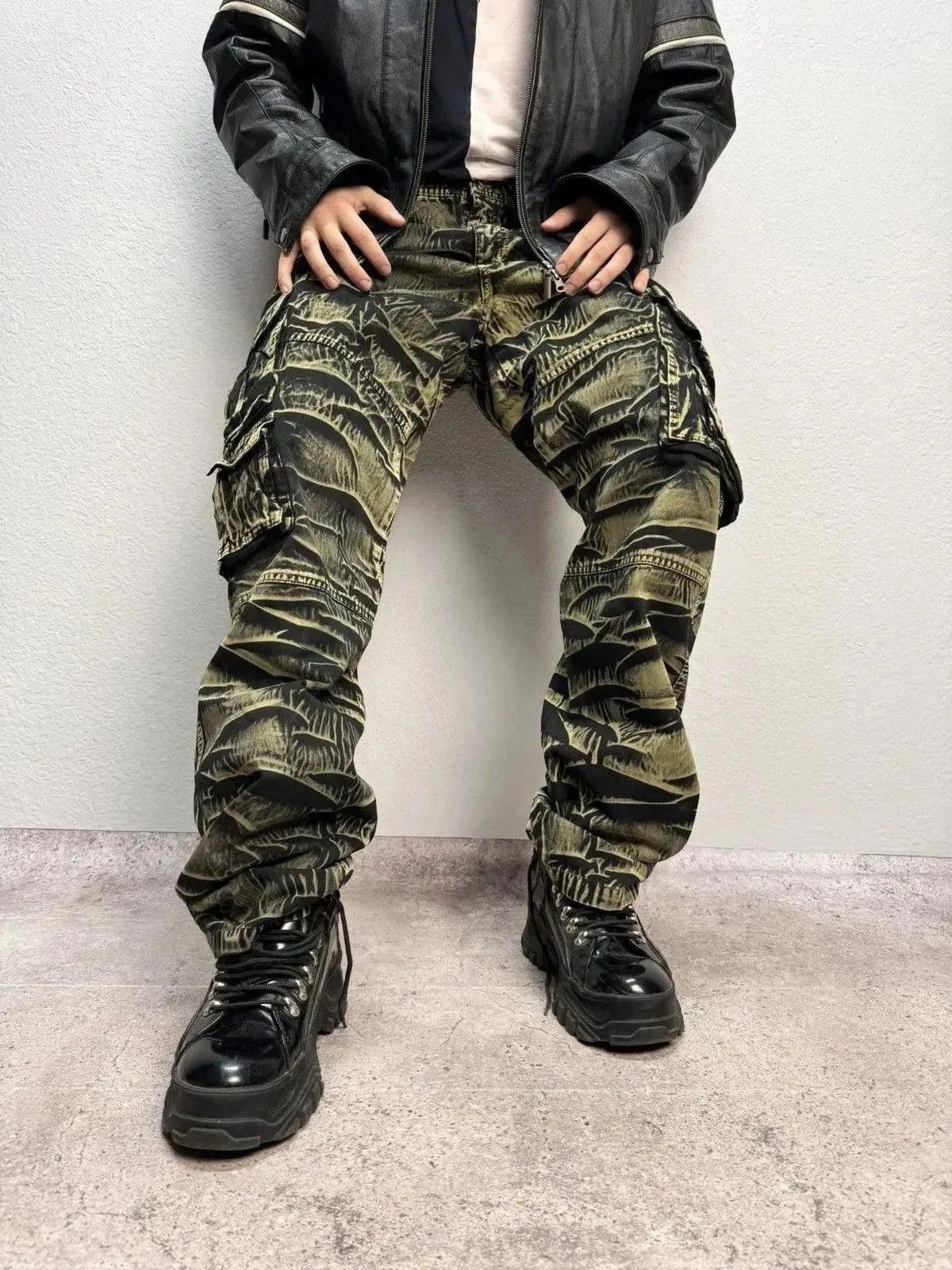 Japanese Brand G-Star raw Bondage Cargo Pants Dolce Gabbana Style Y2K Japan Size US 34 / EU 50 - 3 Thumbnail