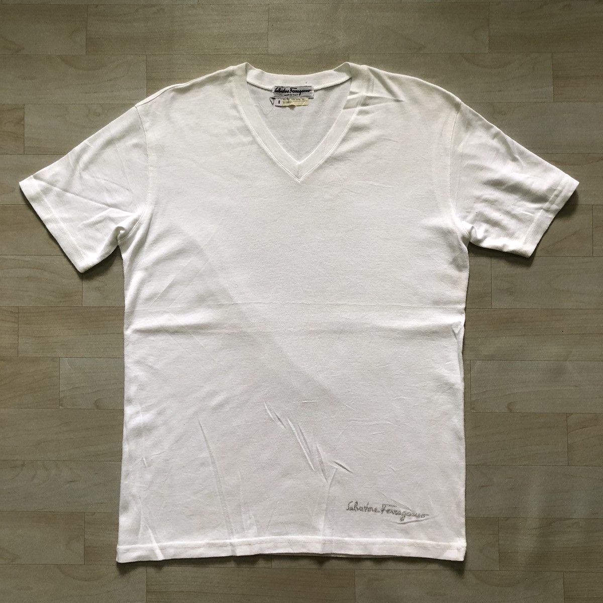 Salvatore Ferragamo × Vintage Vintage Salvatore Ferragomo V Neck Plain Tee Size US S / EU 44-46 / 1 - 1 Thumbnail