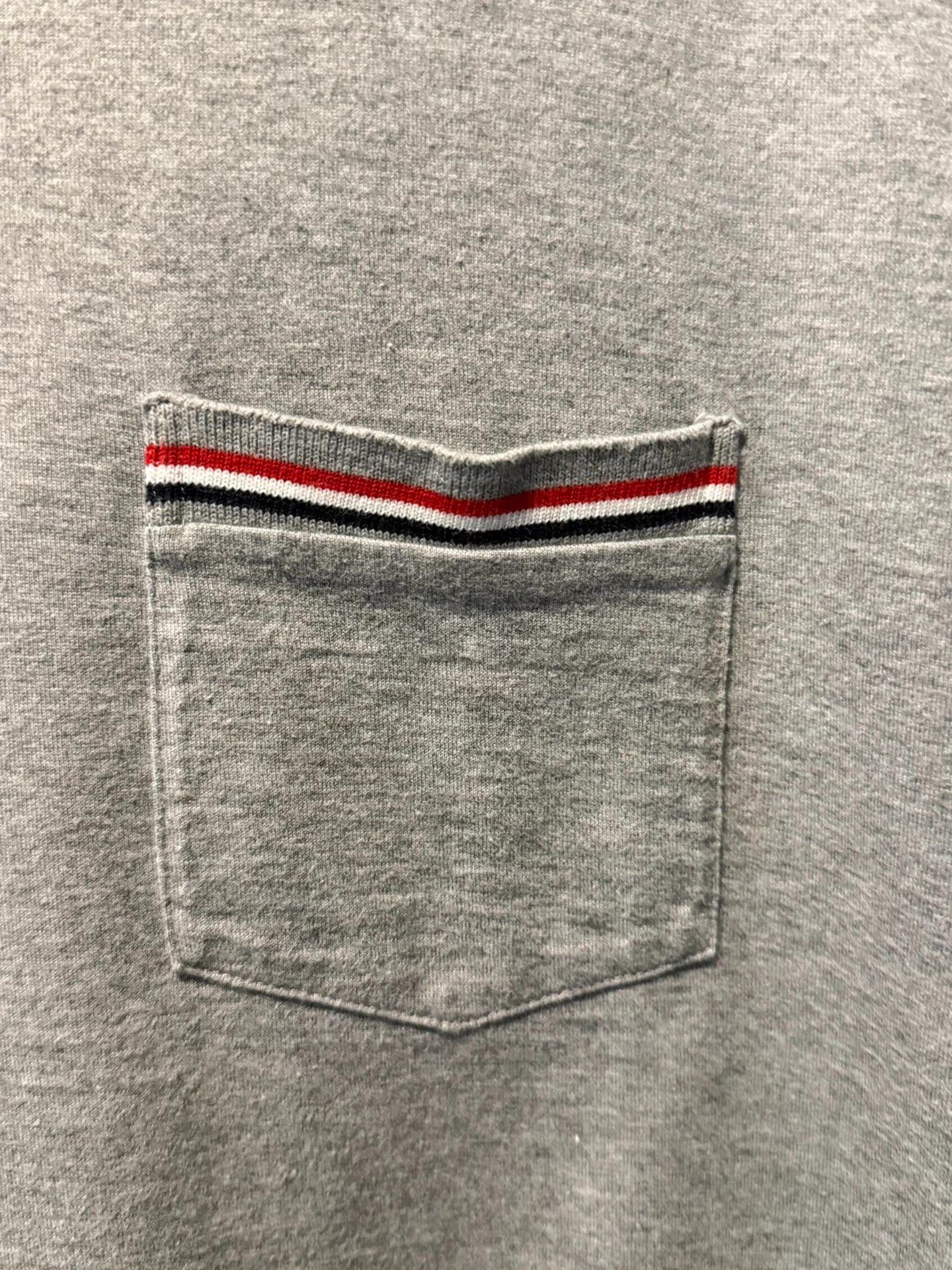 Thom Browne Thom Browne classic grey crew neck short sleeve tee。 Ｑ20 Size US L / EU 52-54 / 3 - 4 Thumbnail