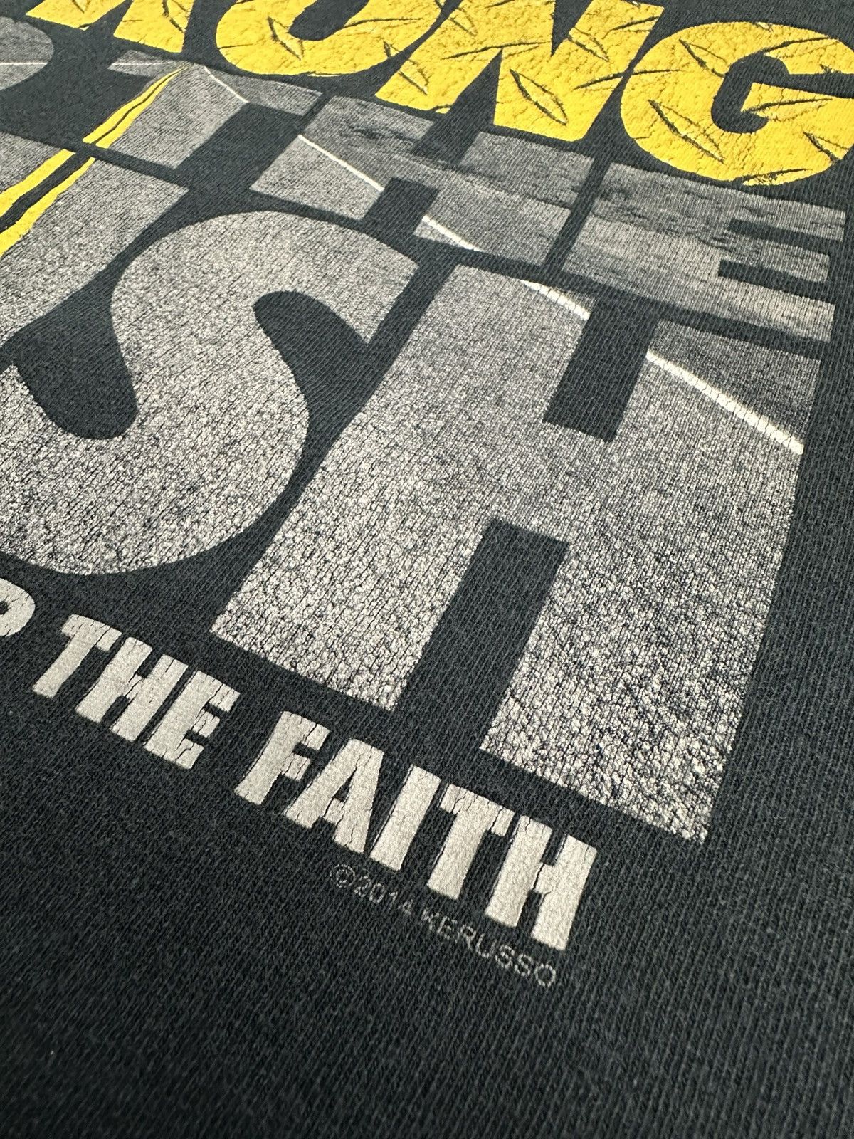 Vintage Strong to The Finish Christian Mamba Mentality Kobe Parody Size US L / EU 52-54 / 3 - 6 Thumbnail