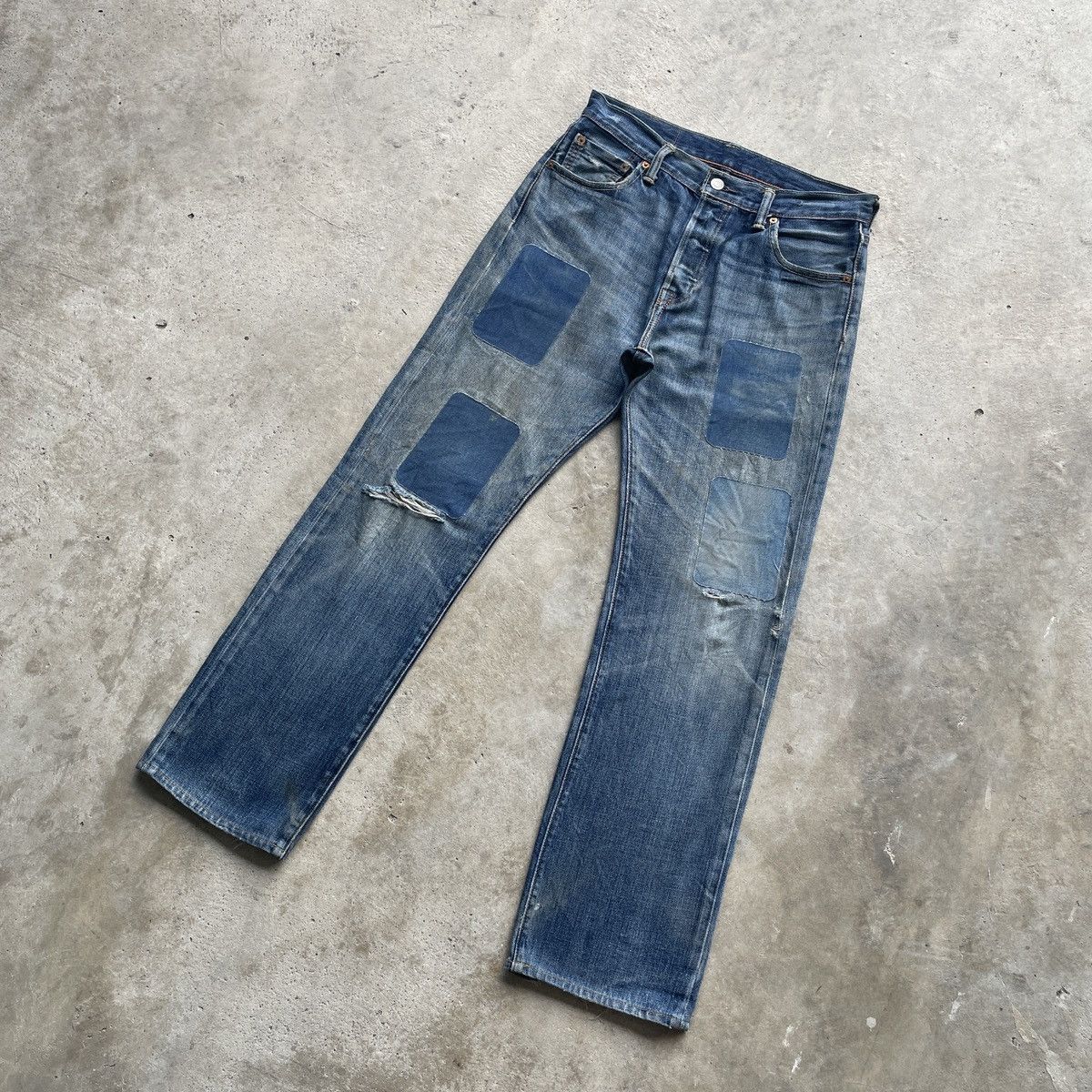 Levi's Vintage Clothing W31 Levi’s 501 Faded Jeans Distressed Fly Button Denim Pants Size US 31 - 2 Thumbnail