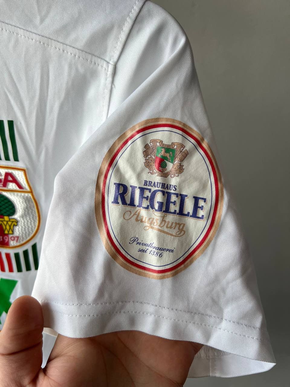 Nike 2015/16 AUGSBURG FC SIGNED HOME SOCCER JERSEY FOOTBALL SHIRT Size US S / EU 44-46 / 1 - 6 Thumbnail