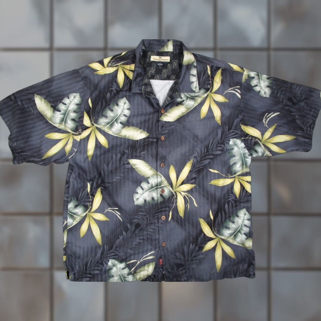 Tommy Bahama Vintage Tommy Bahama Shirt Mens XL Gray Silk Button Up Hawaiian Loop Collar Tiki Size US XL / EU 56 / 4 - 1 Thumbnail