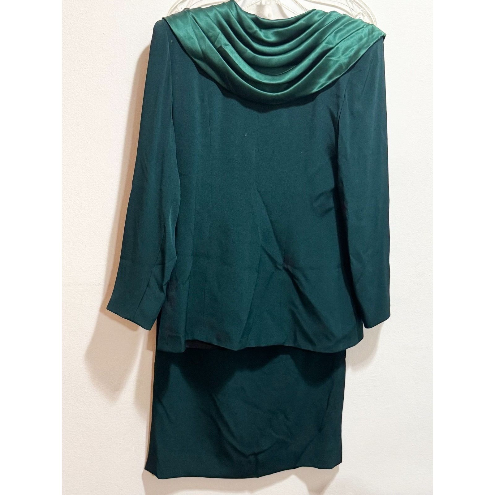 Other Menekshe custom green satin cowl neck blazer jacket & pencil Size ONE SIZE - 8 Thumbnail