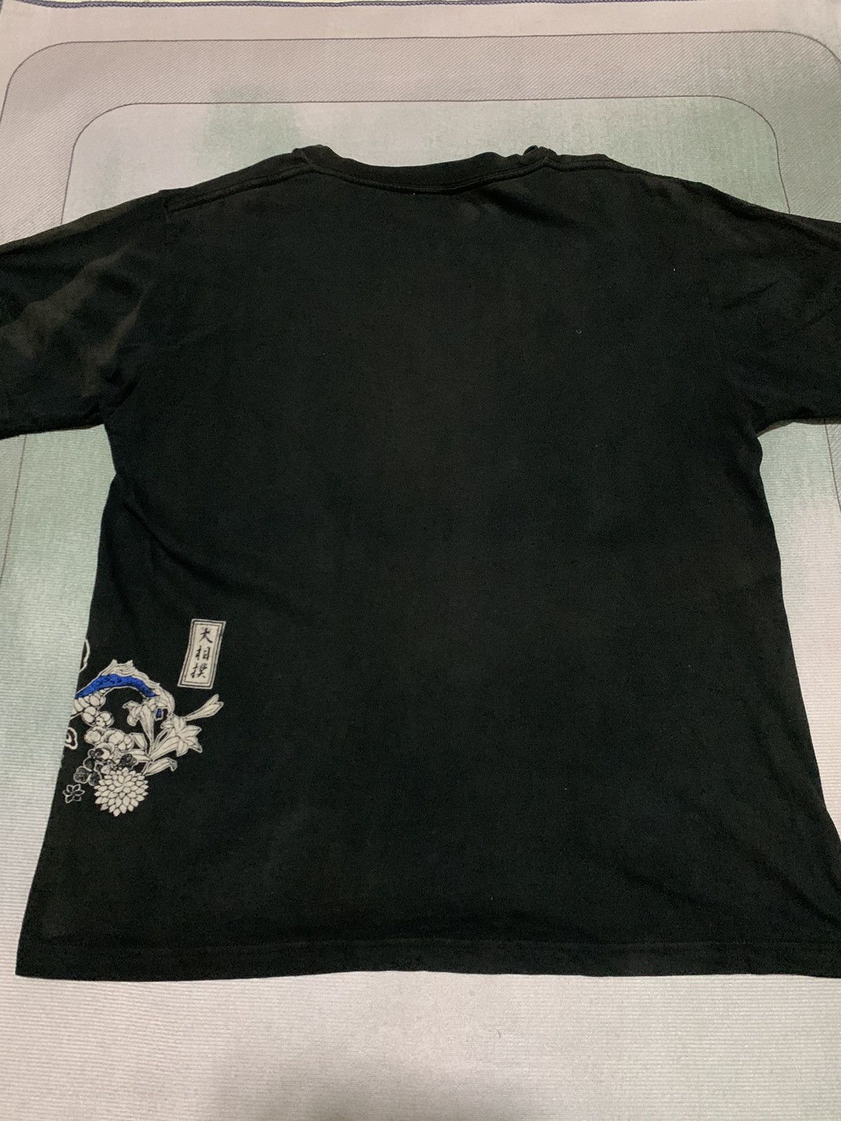 Japanese Brand Sukajan Embroidery Dragon Faded TShirt Size US L / EU 52-54 / 3 - 8 Thumbnail