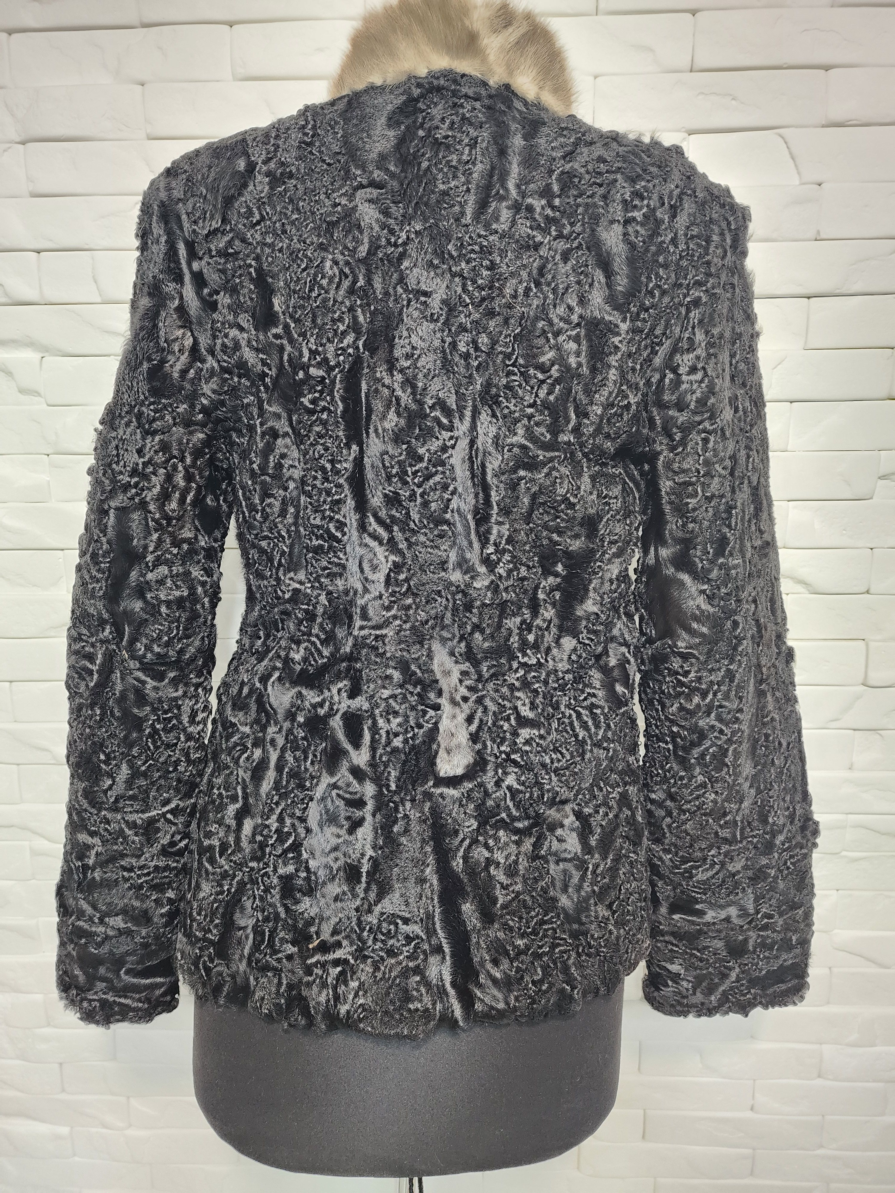 Designer Black Sheep Fur Coat Size M / US 6-8 / IT 42-44 - 4 Thumbnail