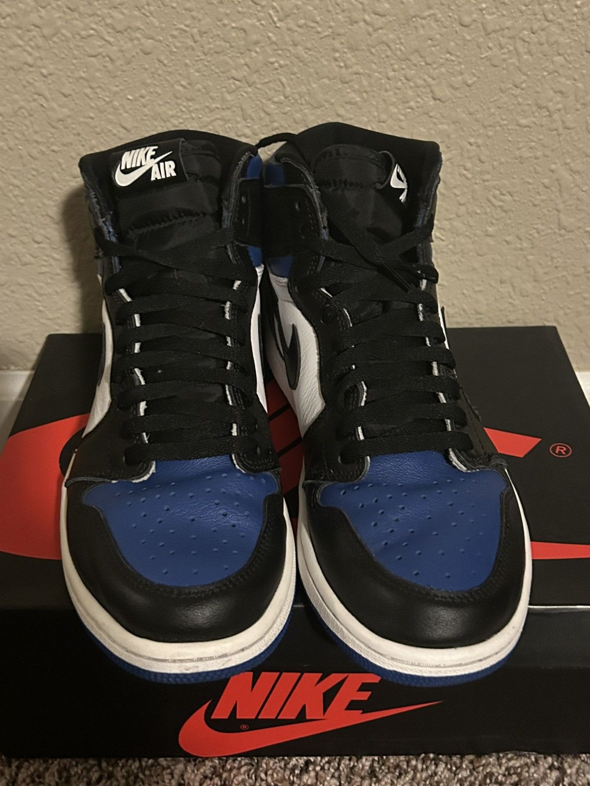 Jordan Brand Air Jordan 1 High Royal Toe Size US 9.5 / EU 42-43 - 3 Thumbnail