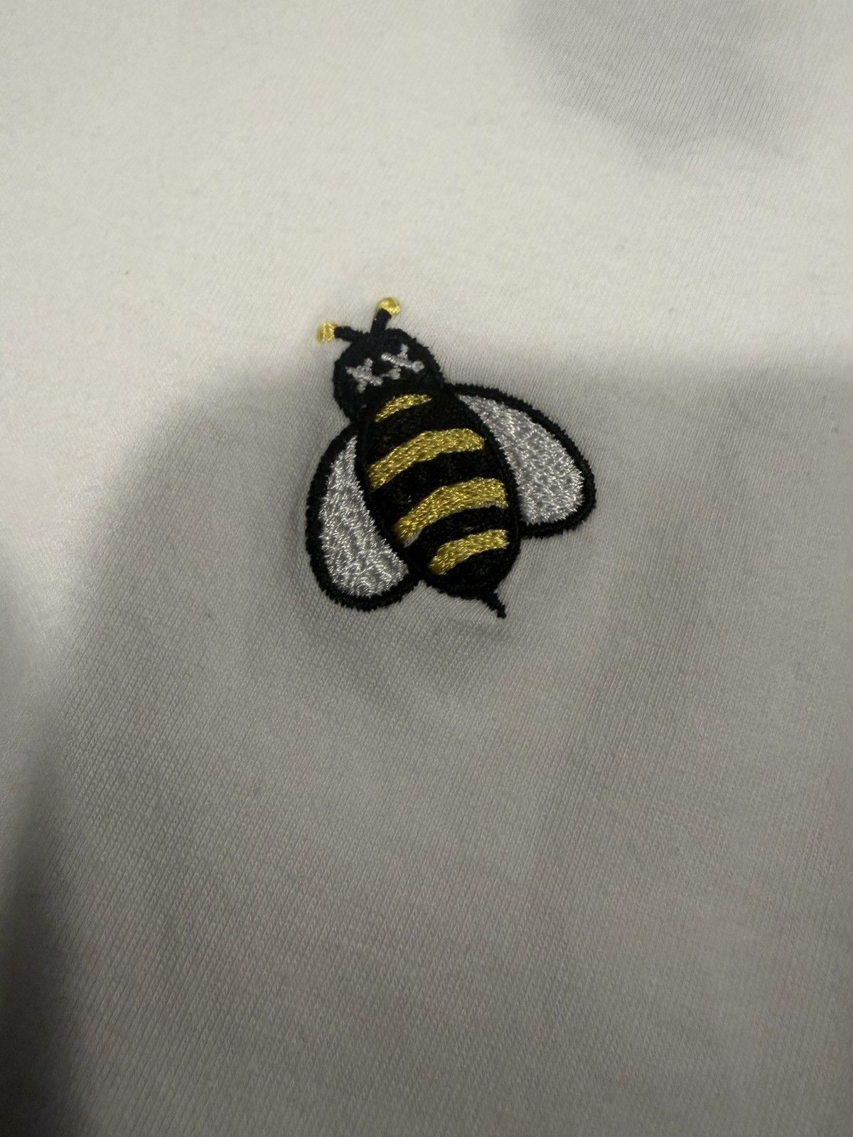 Dior Dior Kaws bee t shirt M Size US M / EU 48-50 / 2 - 3 Thumbnail
