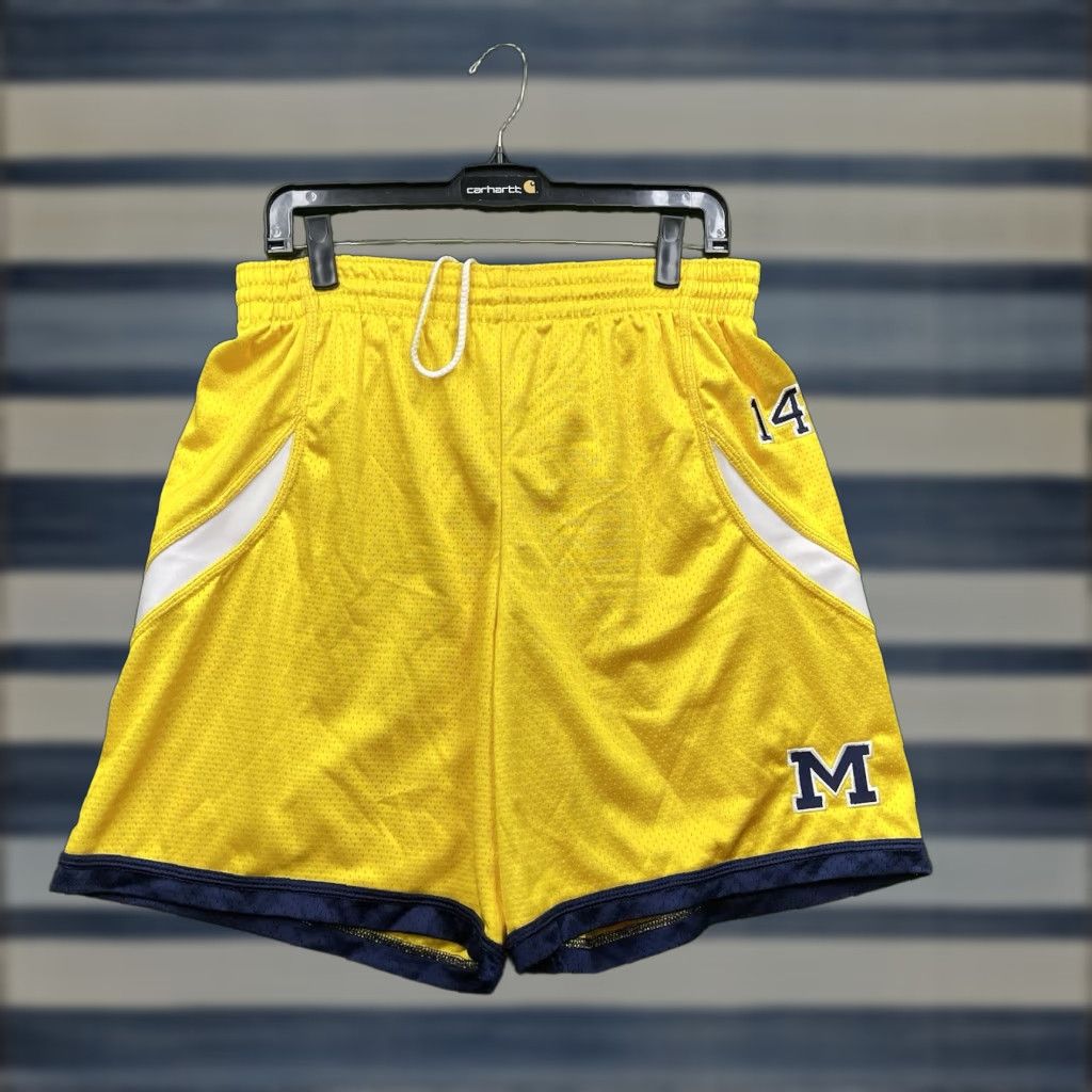 Adidas VINTAGE adidas Michigan Wolverines Shorts Mens L Team Issued Basketball Y2K Yellow Size US 33 - 1 Thumbnail