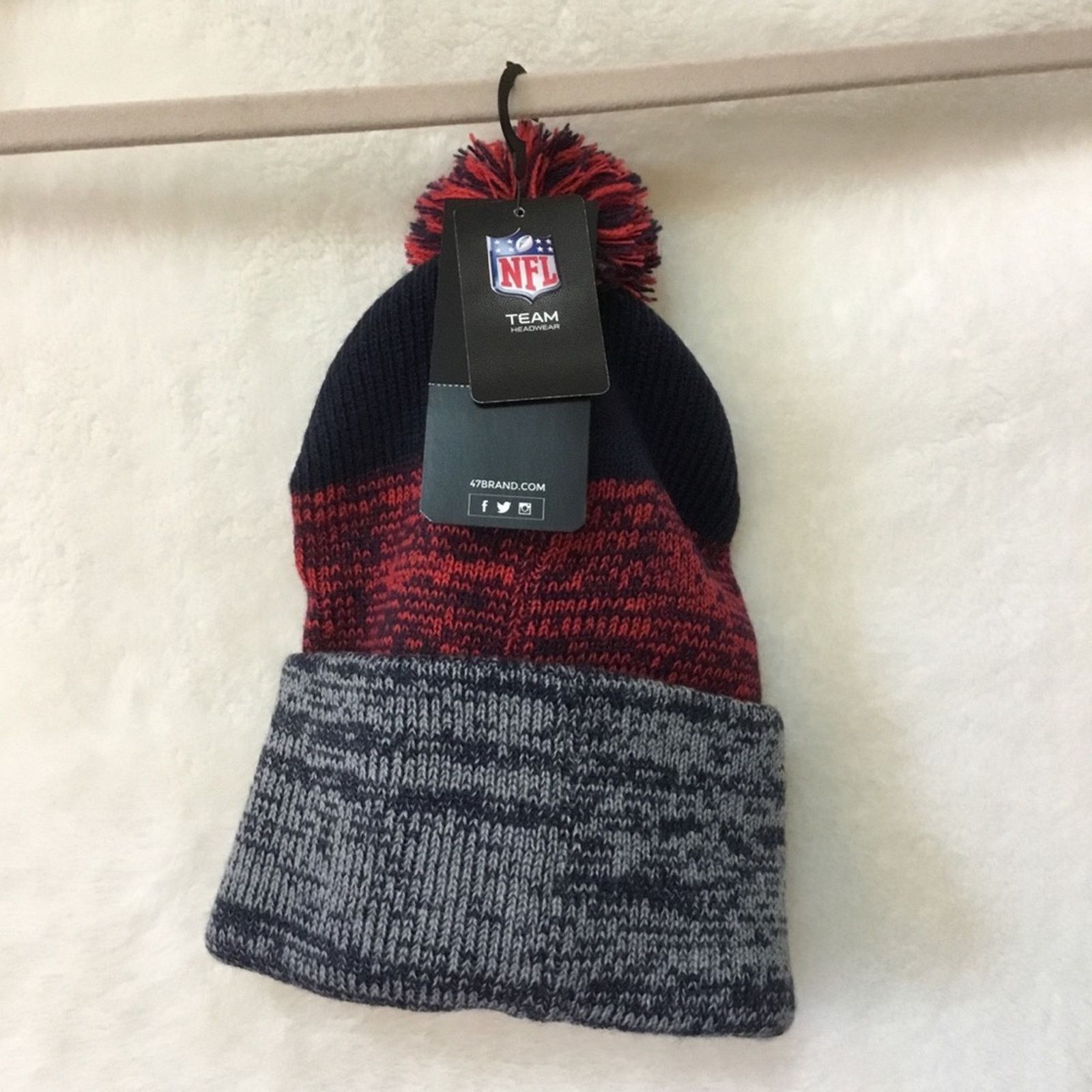 NFL NFL Team 47 Patriots Gray Cuffed Knit Hat with Pom Size ONE SIZE - 1 Thumbnail