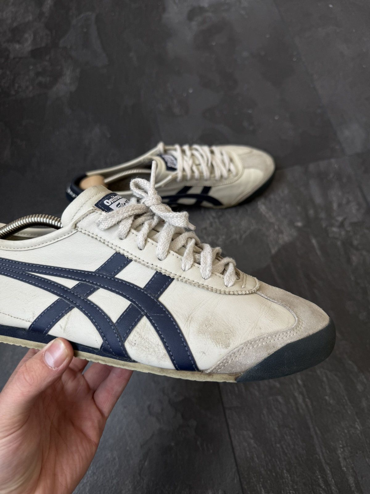 Asics × Vintage Vintage rare low top asics onitsuka tiger kill bill 90s Size US 9 / EU 42 - 3 Thumbnail