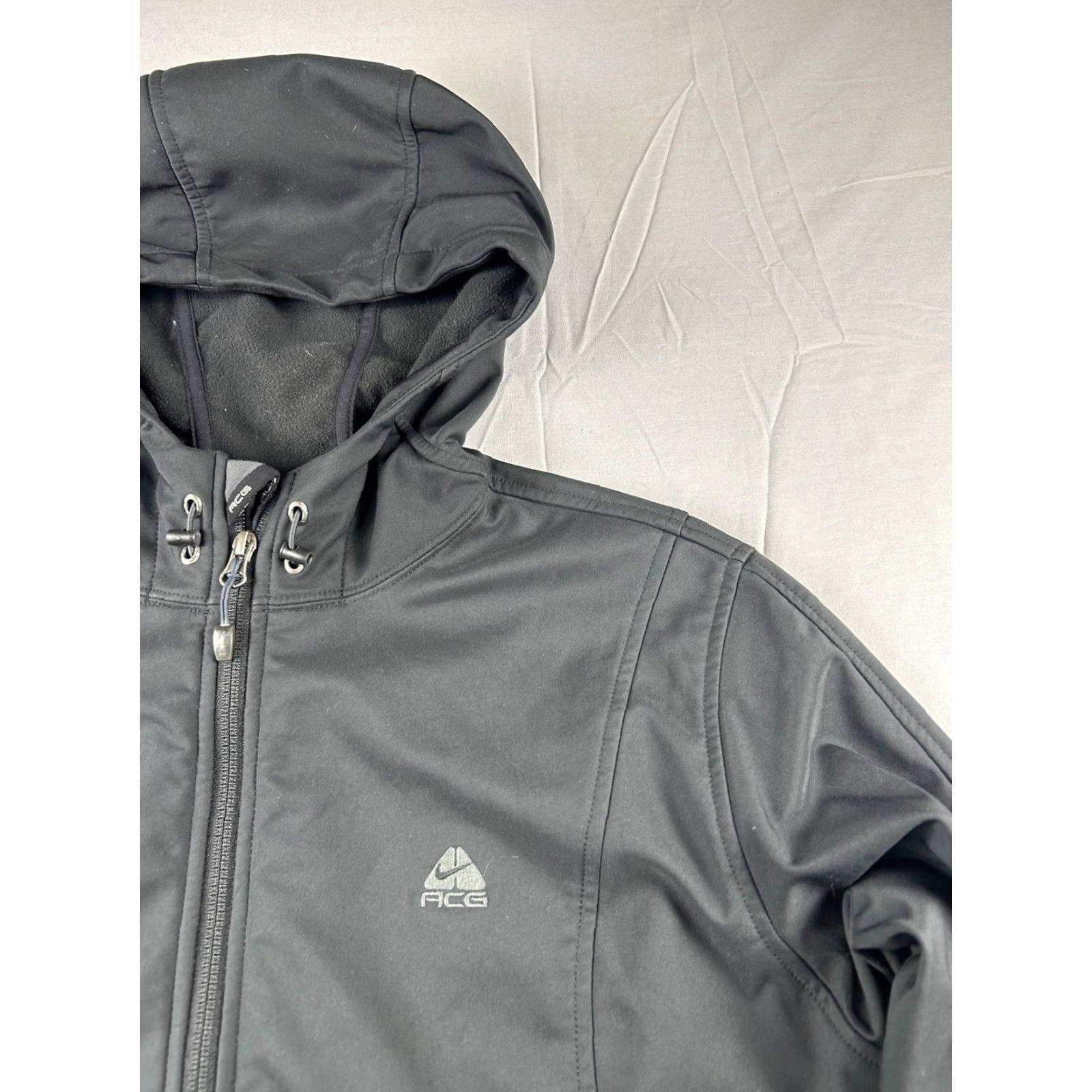 Nike VINTAGE? No. Nike ACG Softshell Coat Womens XL Gray Hooded Long Parka Fleece Lined Zip Size XL / US 12-14 / IT 48-50 - 6 Thumbnail
