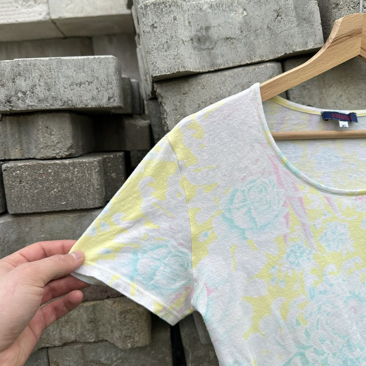 Kenzo Vintage Kenzo Flowers Flora Fauna T-Shirt Tee Designer Size S / US 4 / IT 40 - 3 Thumbnail