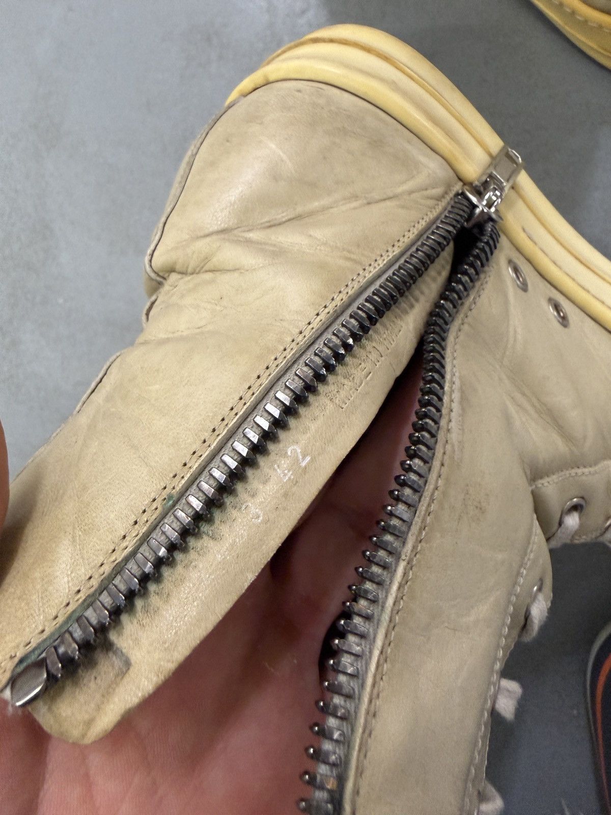 Rick Owens Rick Owens Main Line Vintage Leather High Sneakers Size US 9 / EU 42 - 16 Thumbnail