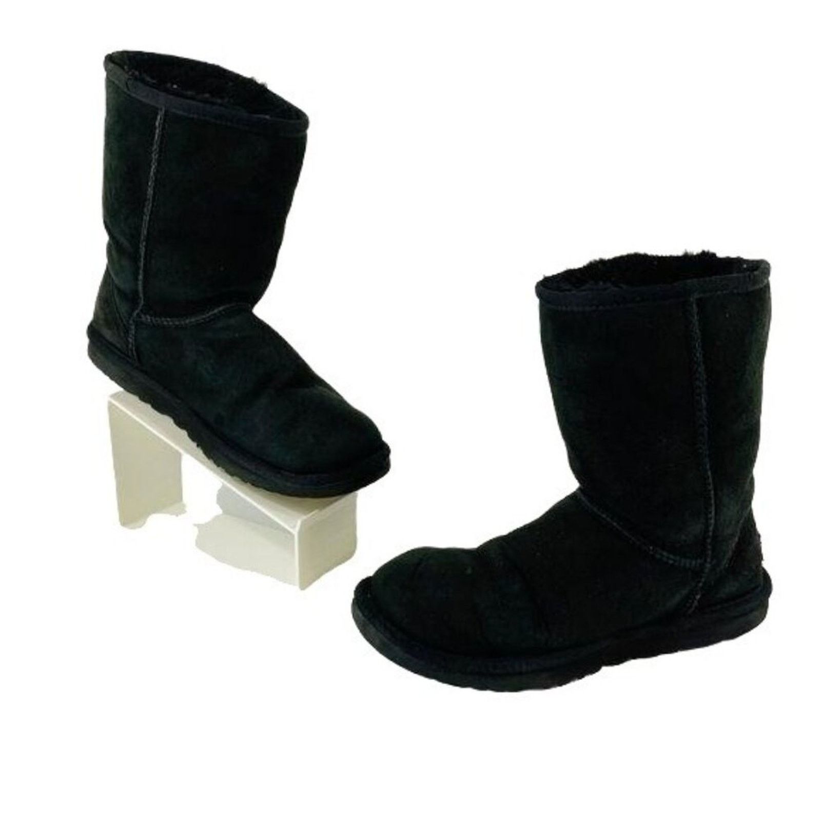 Ugg UGG Classic Short Boots Black Suede Womens Size 6 Size US 6 / IT 36 - 1 Thumbnail