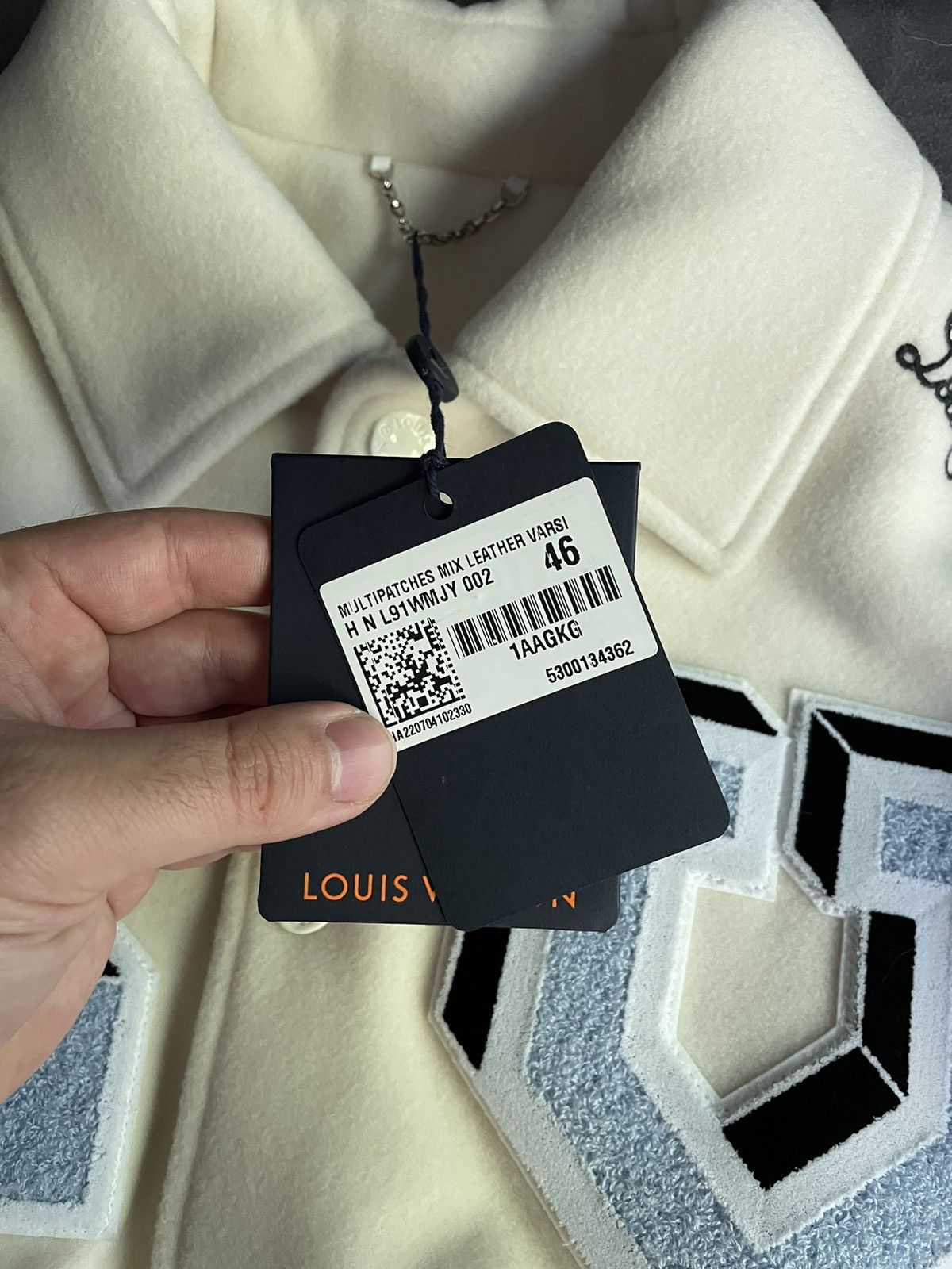 Louis Vuitton Louis Vuitton Bunny Patches Varsity Jacket Size US S / EU 44-46 / 1 - 10 Thumbnail