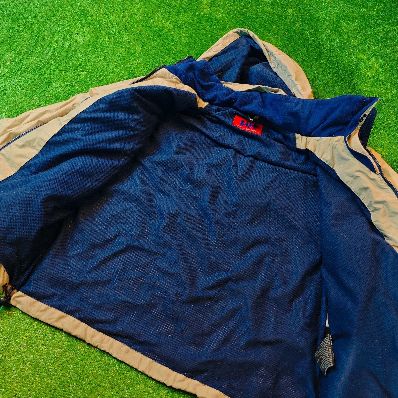 Helly Hansen Vintage Helly Hansen Jacket Mens Small Full zip beige 90s Size US S / EU 44-46 / 1 - 2 Thumbnail