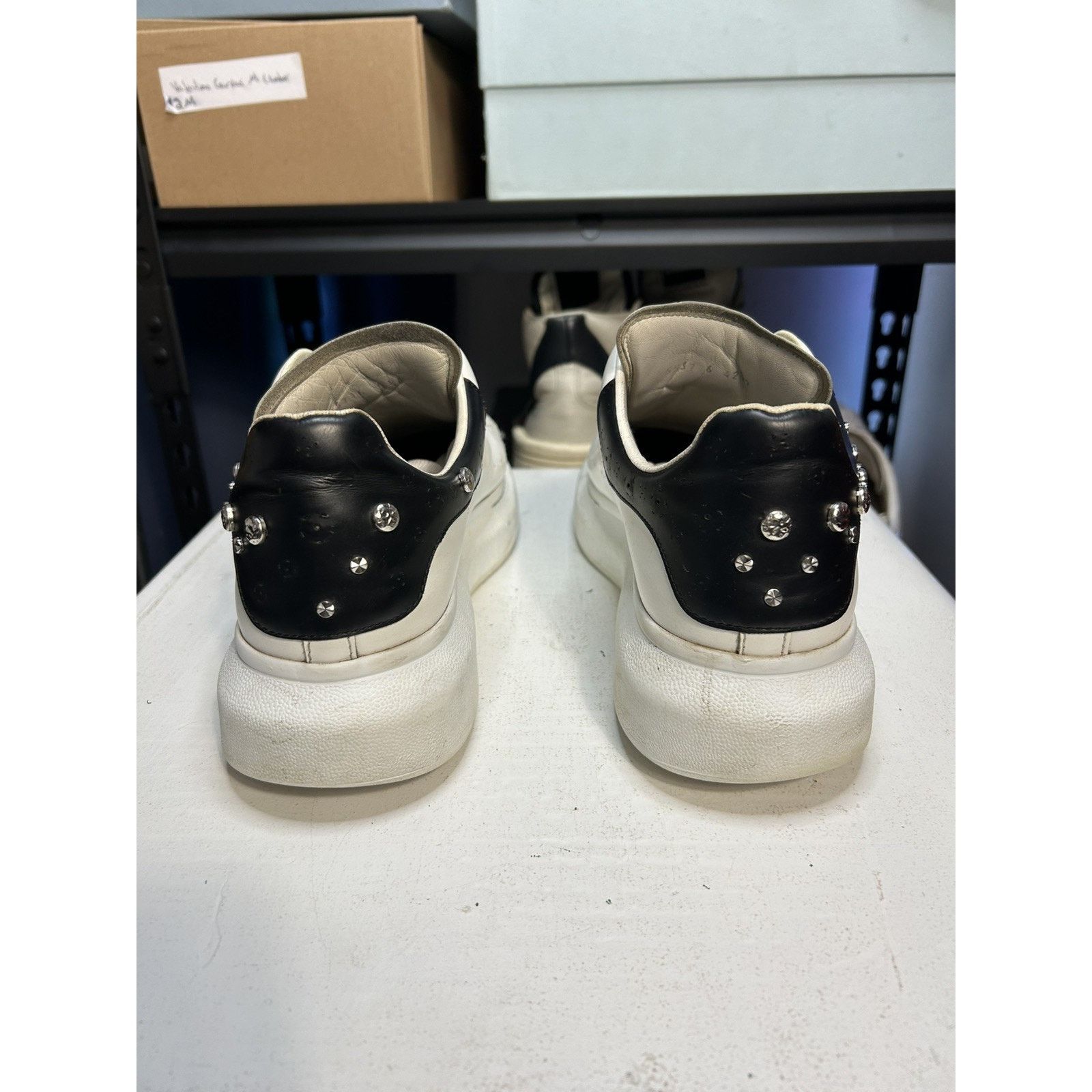 Alexander McQueen Alexander McQueen Oversized Sneakers White Size 9.5 US Men's Size US 9.5 / EU 42-43 - 5 Thumbnail