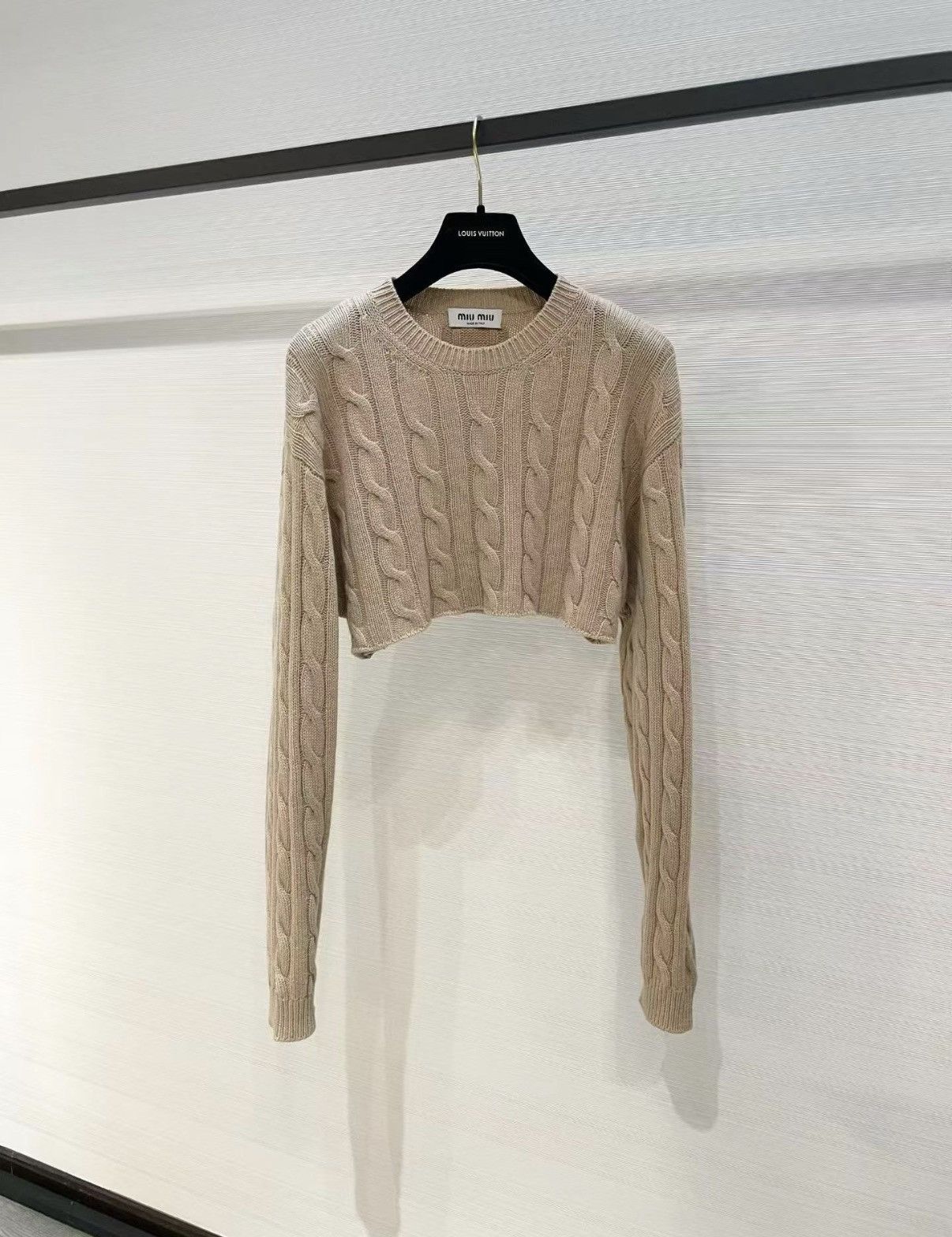 Miu Miu Miu Miu Classic High-Waist Cropped Cashmere Sweater J33 Size XS / US 0-2 / IT 36-38 - 1 Thumbnail