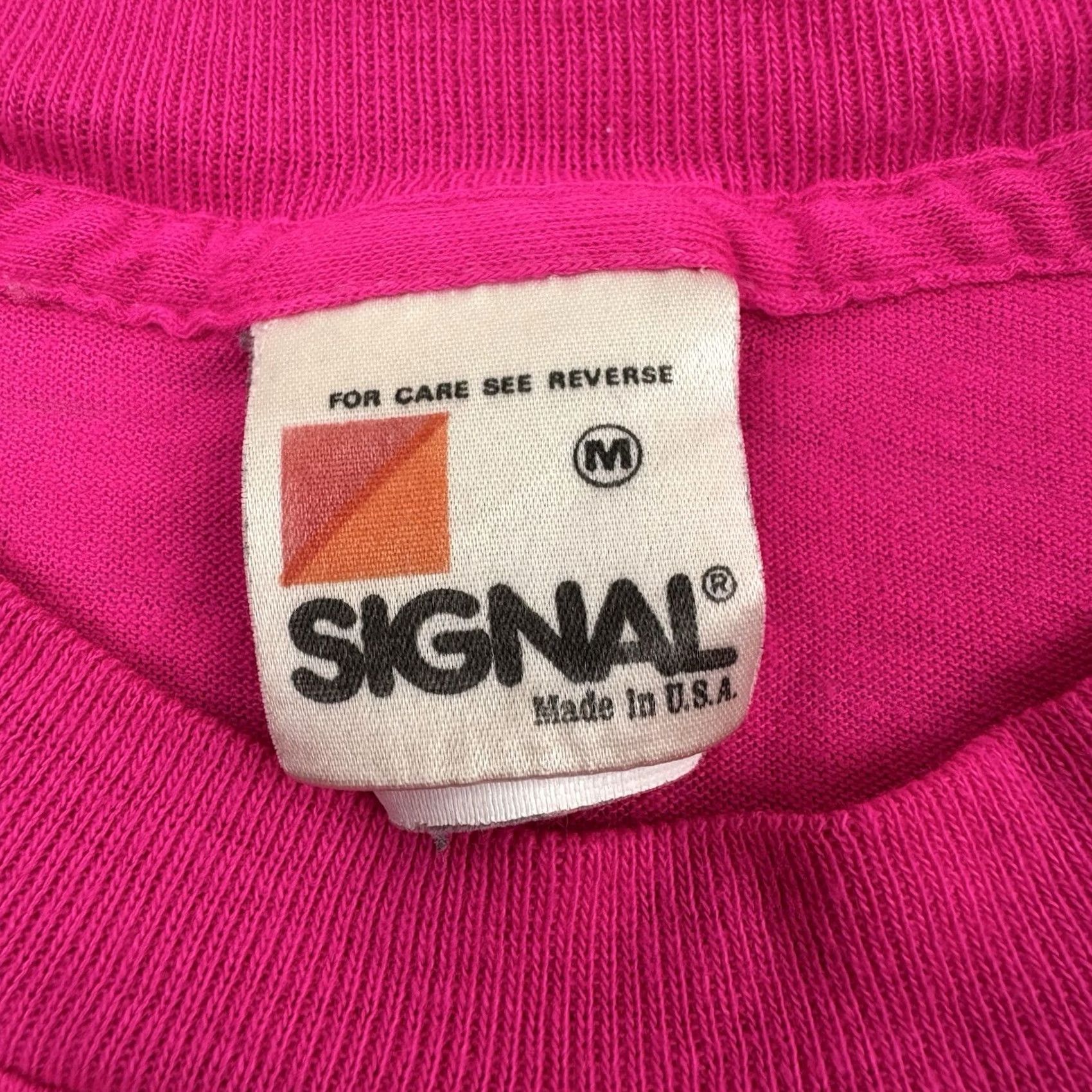 Vintage VINTAGE Signal T Shirt Womens Medium 1980s Bright Pink Made In USA Hipster Size M / US 6-8 / IT 42-44 - 5 Thumbnail