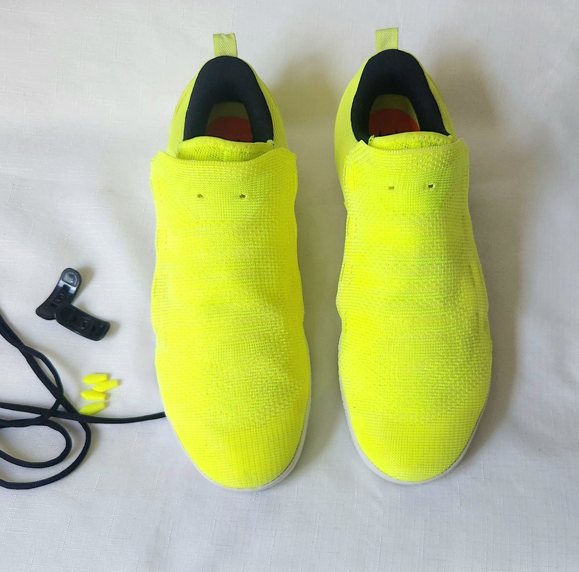 Nike Nike Kobe AD NXT Low VOLT Grinch 916832-710 Basketball SZ 12 Size US 12 / EU 45 - 6 Thumbnail