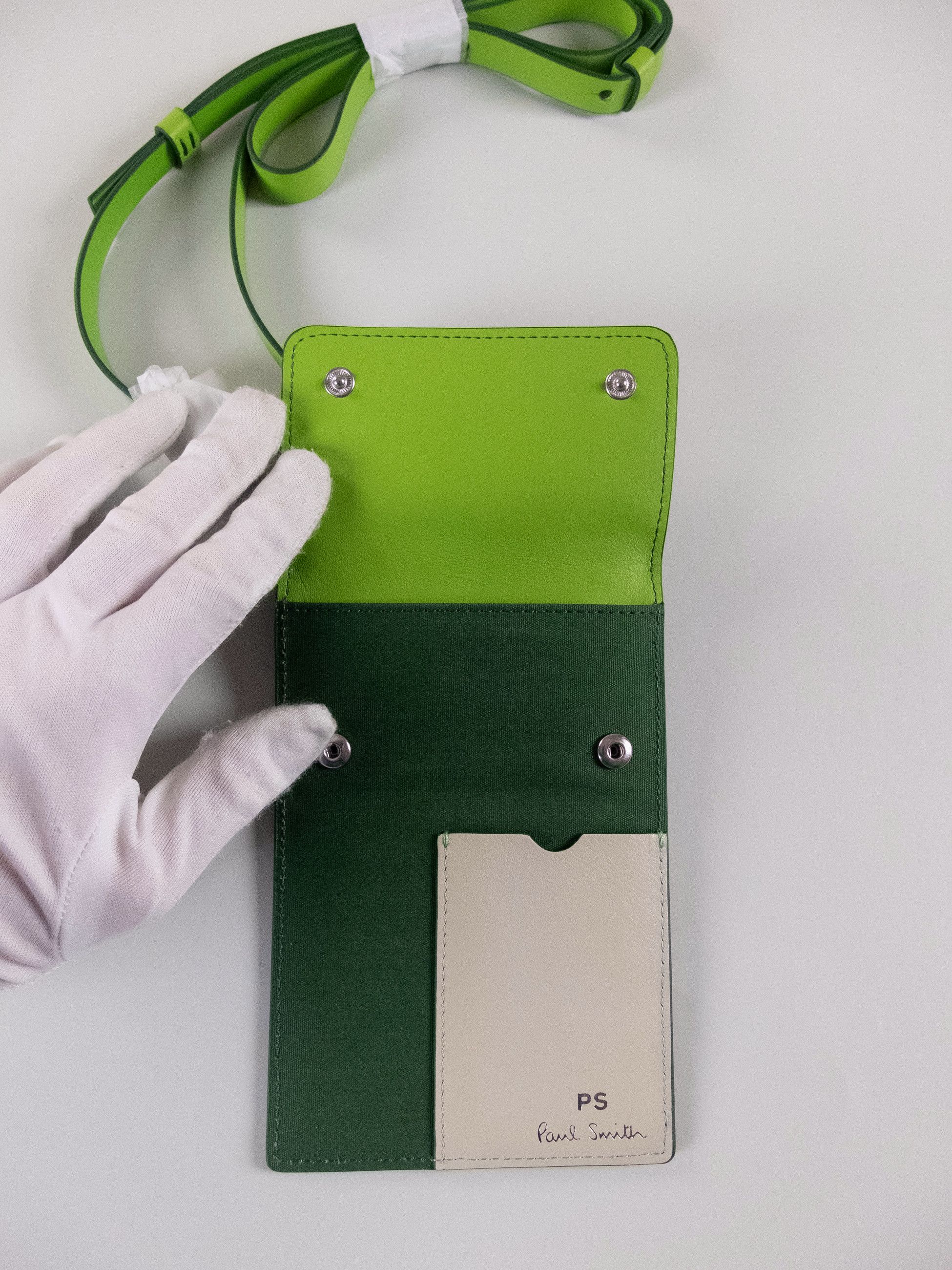 Paul Smith PS PAUL SMITH ipatch three tone green leather neck pouch bag Size ONE SIZE - 7 Thumbnail