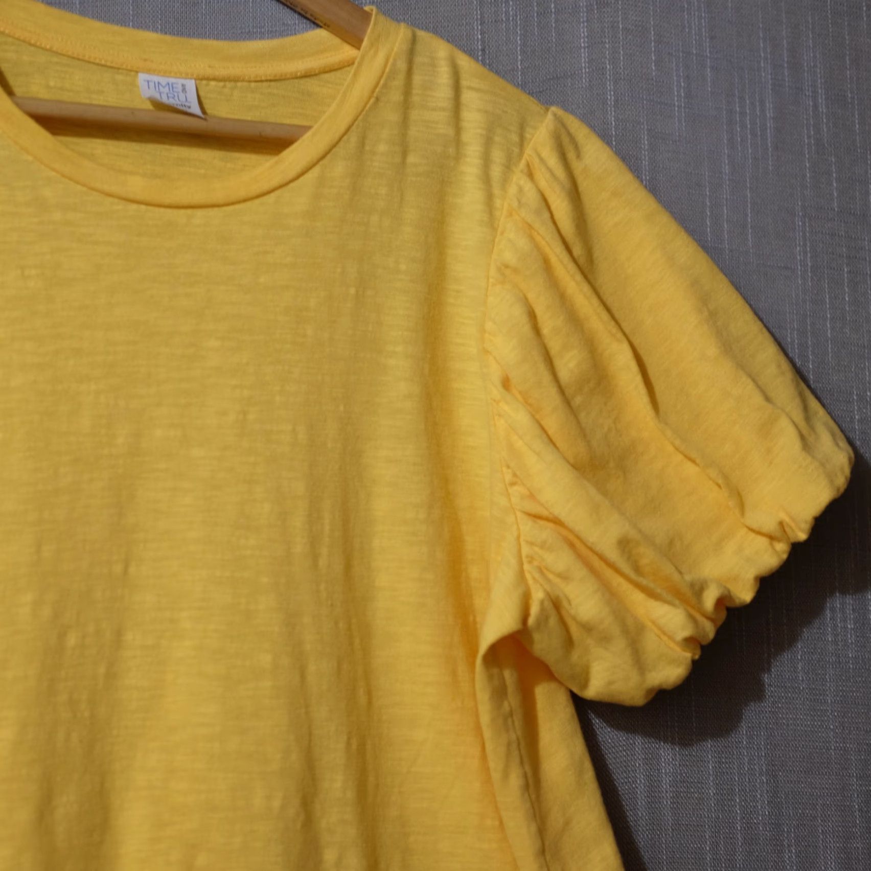 Vintage EUC Time And Tru Maternity Puff Short Sleeve Tee Marigold Womens L Time And Tru Shirt Maternity Puff Sleeve Marigold Womens L Size 36" / US 14 / IT 50 - 3 Thumbnail