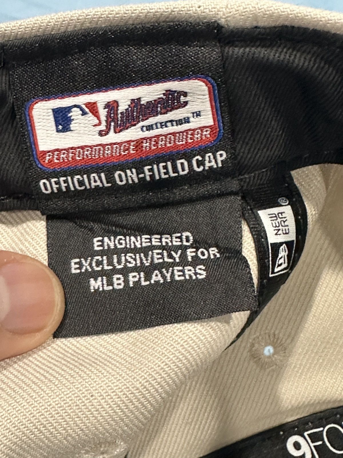 MLB Dodgers New Era 2025 World Series Champions 9FORTY Snap Back Size ONE SIZE - 6 Thumbnail