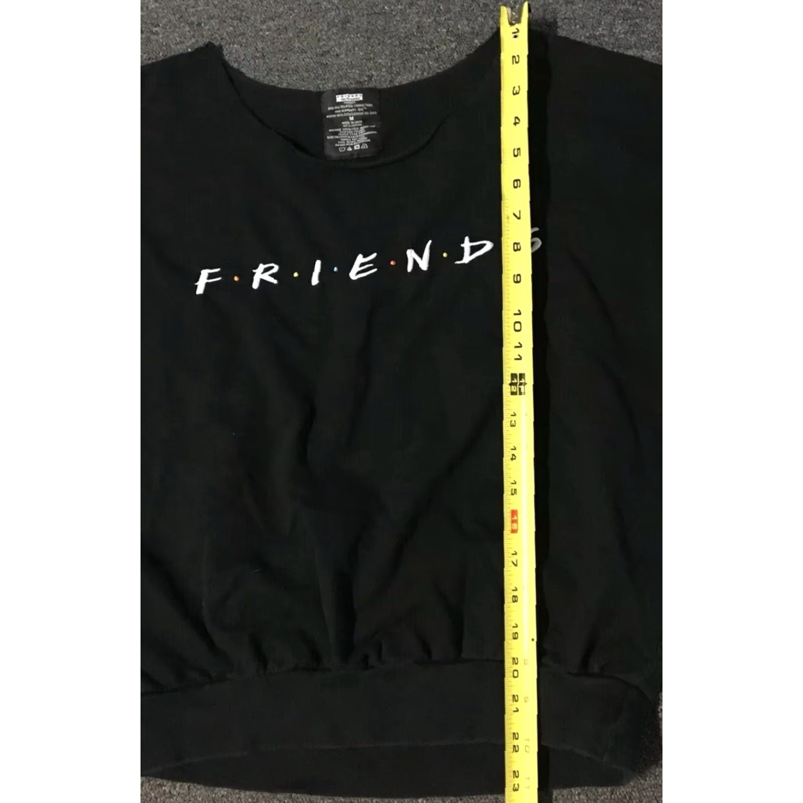 Vintage VINTAGE Women’s Friends TV Show Cropped Sweater M 90s Central Perk Black Logo Shirt Womens Size M / US 6-8 / IT 42-44 - 8 Thumbnail