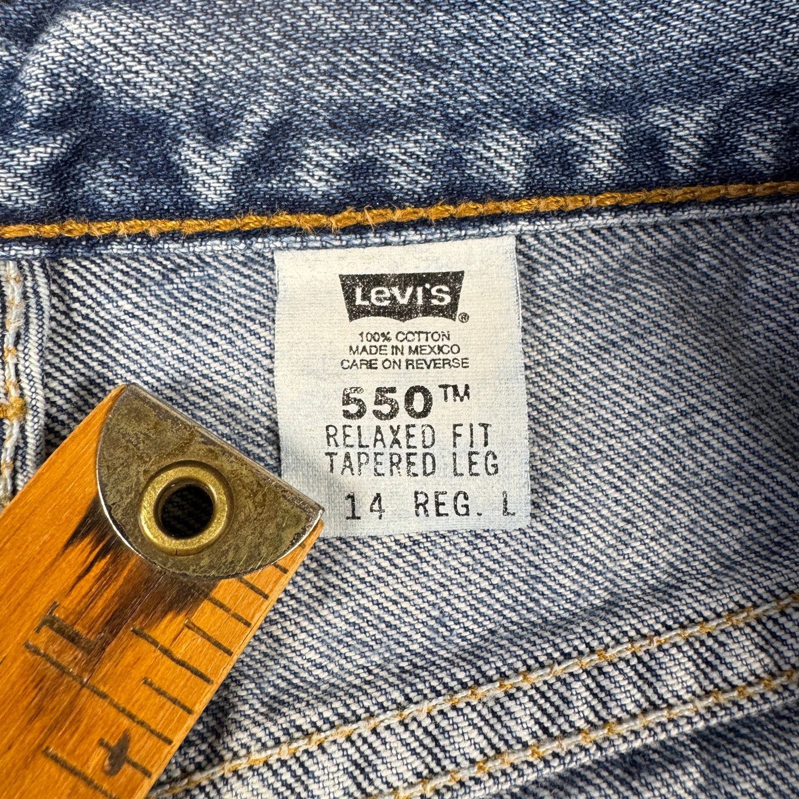 Levi's Vintage Clothing Vintage Levi’s 550 Relaxed Fit Tapered Women’s Size 14 Reg Size 36" / US 14 / IT 50 - 8 Thumbnail