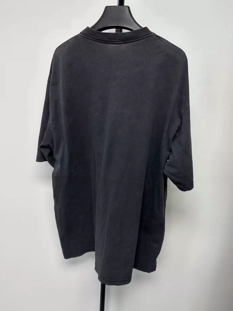 Balenciaga Balenciaga XXX L Size Digital Mother Printed Crew Neck Sho Size US L / EU 52-54 / 3 - 2 Thumbnail