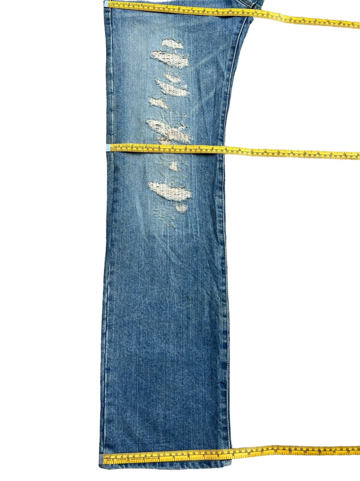 Tommy Hilfiger Y2K Tommy Hilfiger Distressed Patch Denim Jeans 34x34 Size 34" / US 12 / IT 48 - 14 Thumbnail