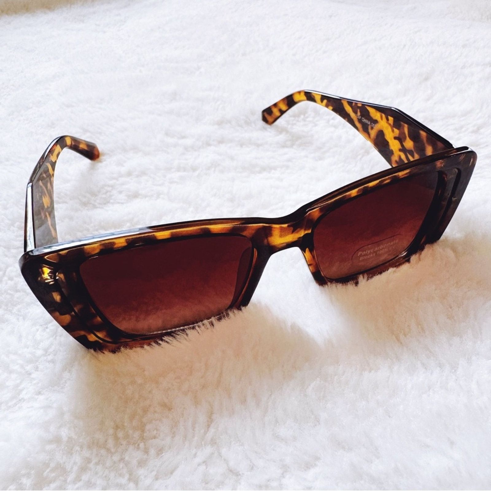 Other Lily Tortoise Brown Rectangular Sunglasses Size ONE SIZE - 6 Thumbnail