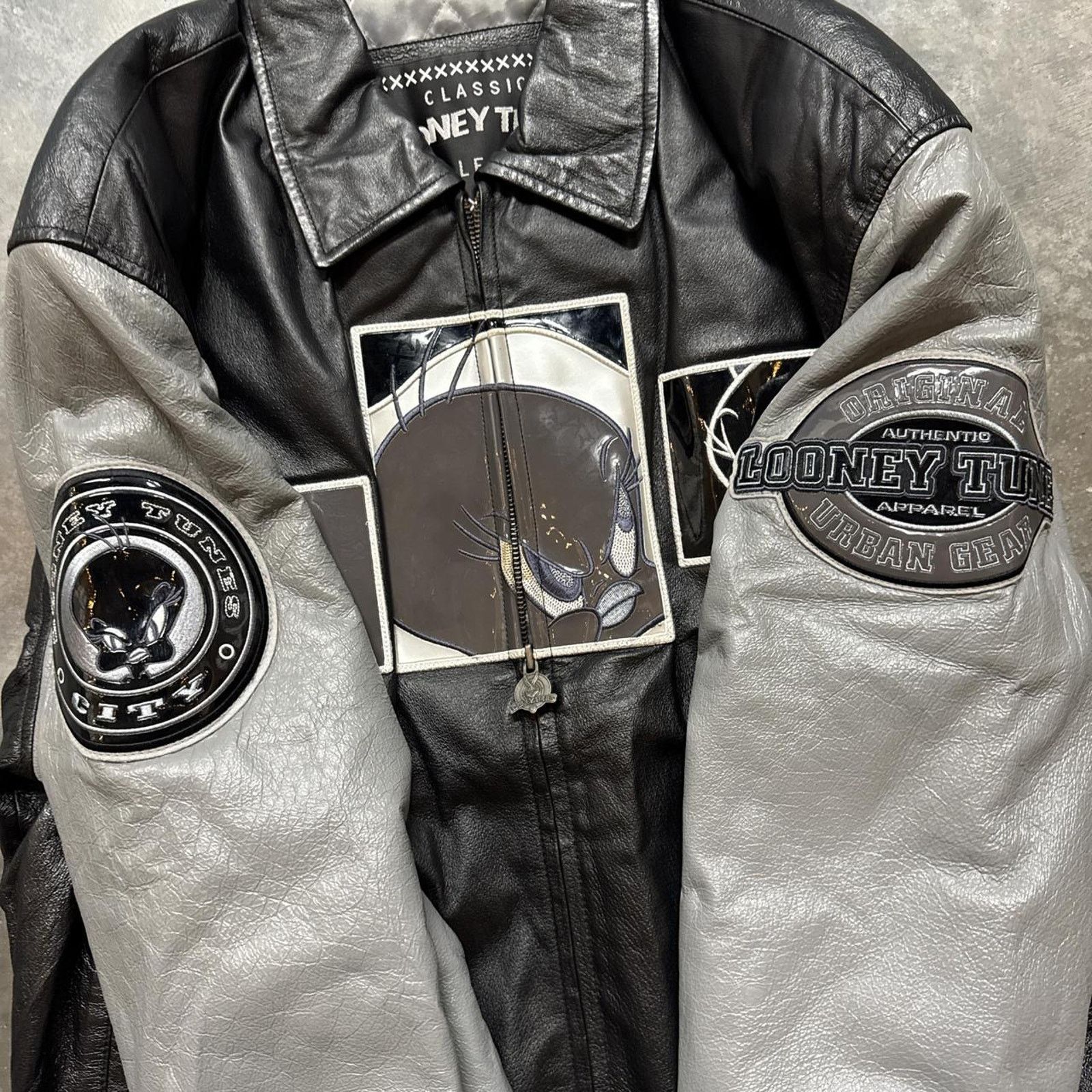 Japanese Brand × Vintage Vintage 90s Tweety Bird Looney Tunes Leather Jacket Size US L / EU 52-54 / 3 - 4 Thumbnail