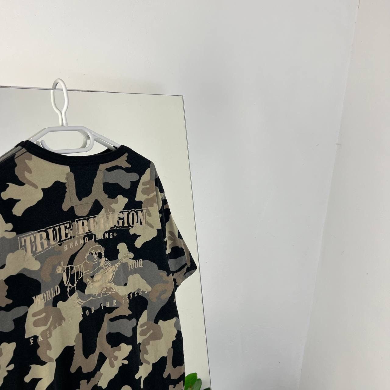 True Religion Vintage True Religion Big Logo Camo T-Shirt Size US M / EU 48-50 / 2 - 3 Thumbnail