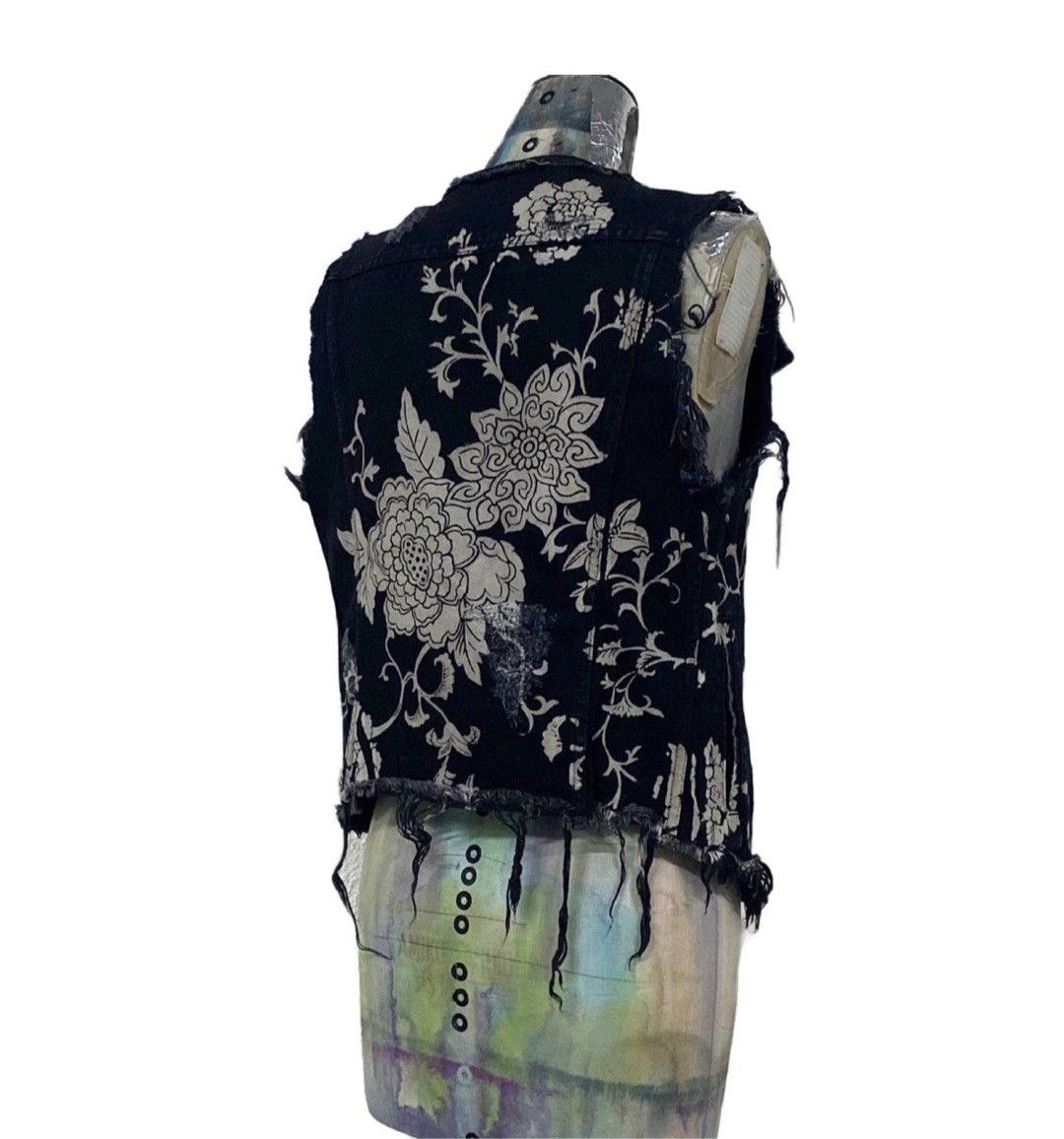 Le Grande Bleu (L.G.B.) L.G.B./638M/WSNB, L.G.B Denim Vest Size ONE SIZE - 7 Thumbnail